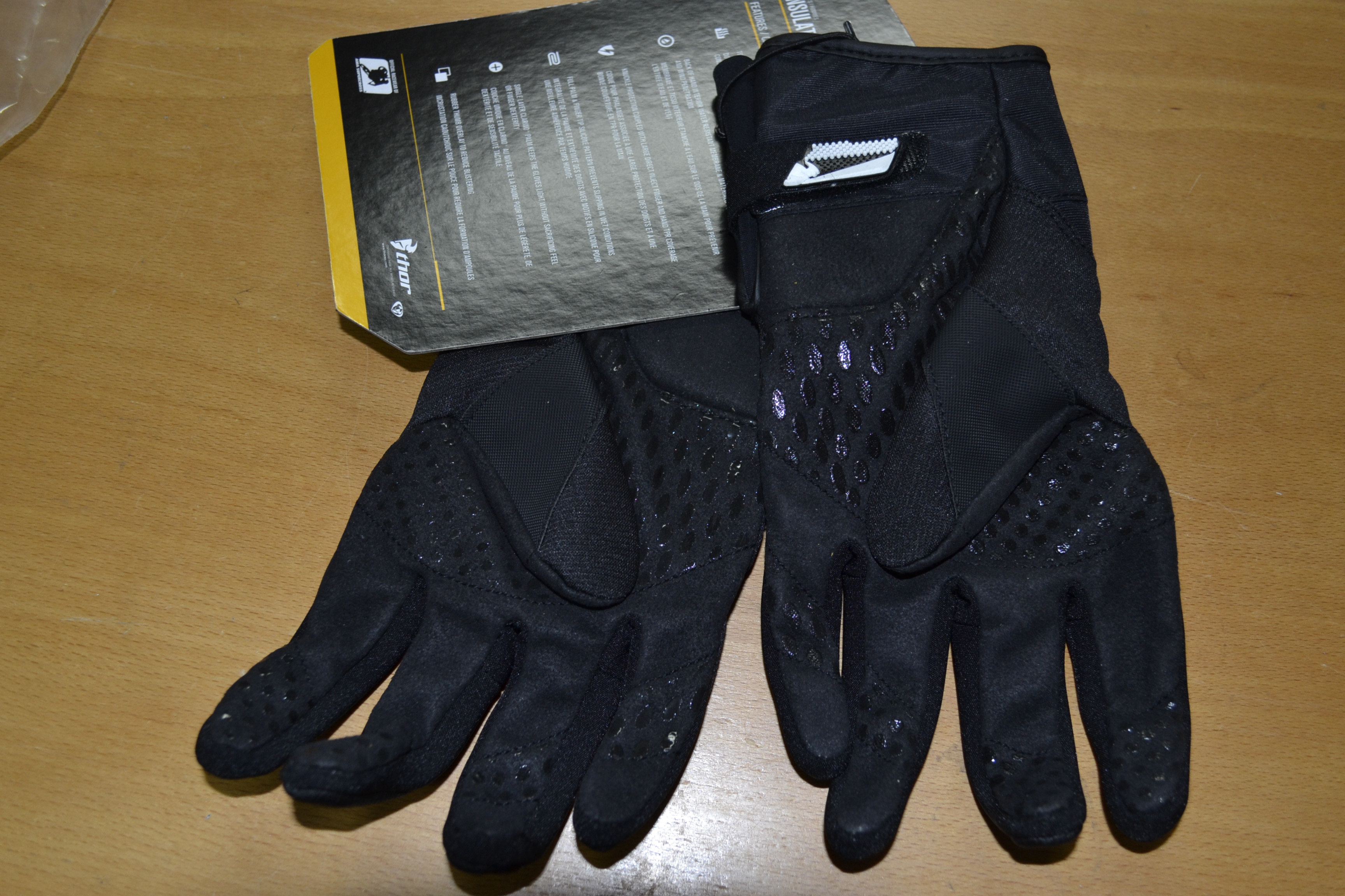 Crosshandskar Thor S12 Insulator "ETT EXEMPLAR" - 3