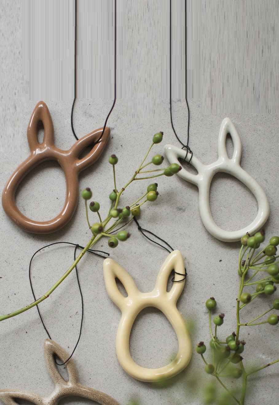 Hanging Rabbit - Shiny Nougat - Rabbit - 8x5 cm - DBKD - 13