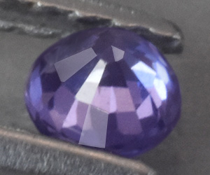 Rara gema de espinela violeta natural redonda de 3,3 mm procedente de Mogok, Birmania. - 3