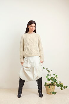 Sandnes Loom Sweater 2602_08 (18 m flätstick st 4)