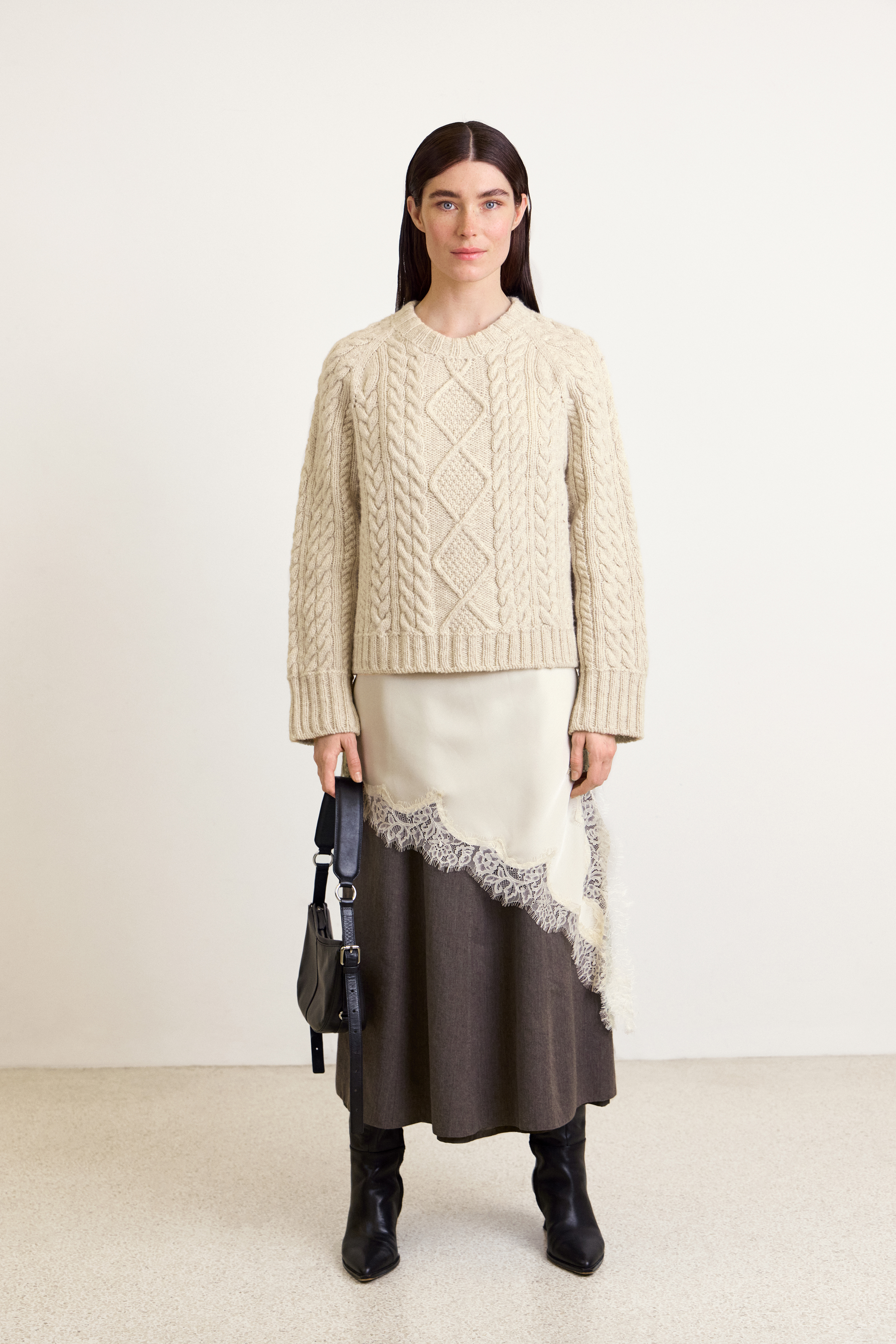 Sandnes Loom Sweater 2602_08 (18 m flätstick st 4) - 5