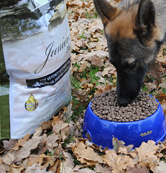 HALLA Hundfoder Halla Junior 26-20 15kg