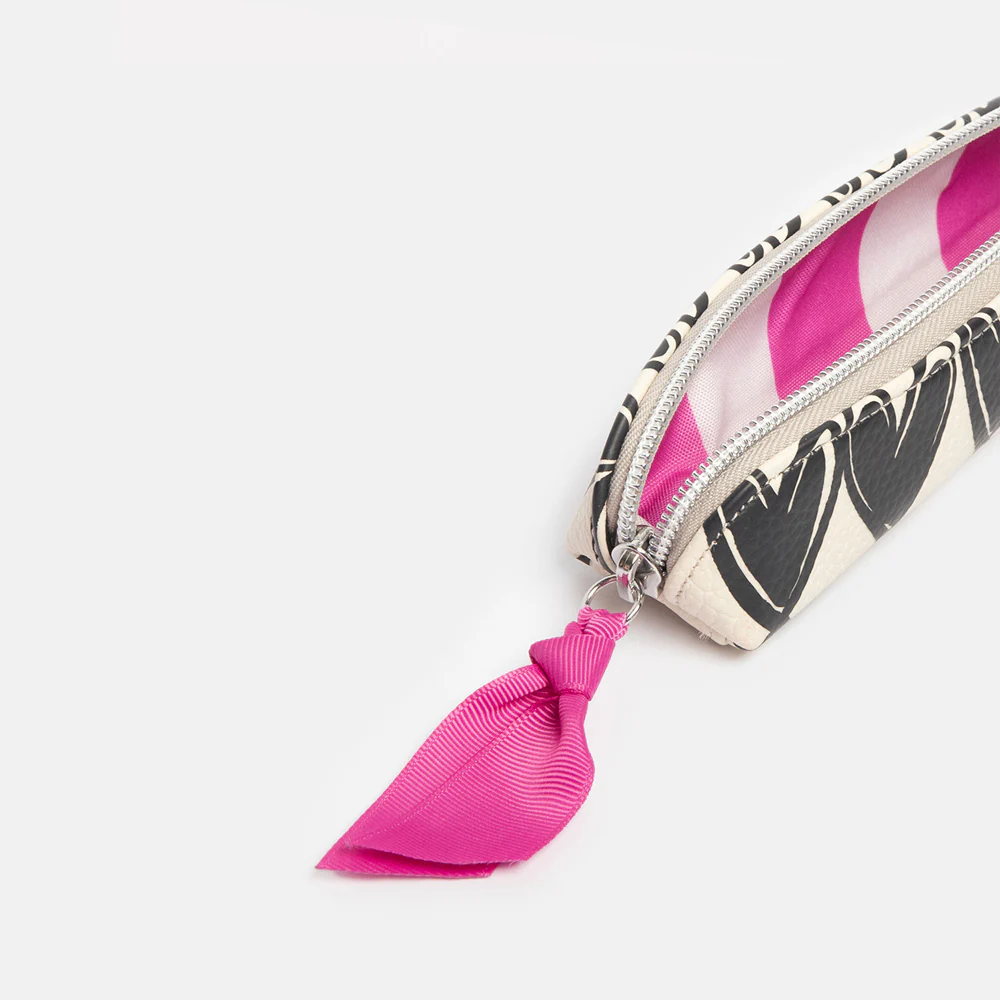 Mono Linked Heart Pencil Case - 3