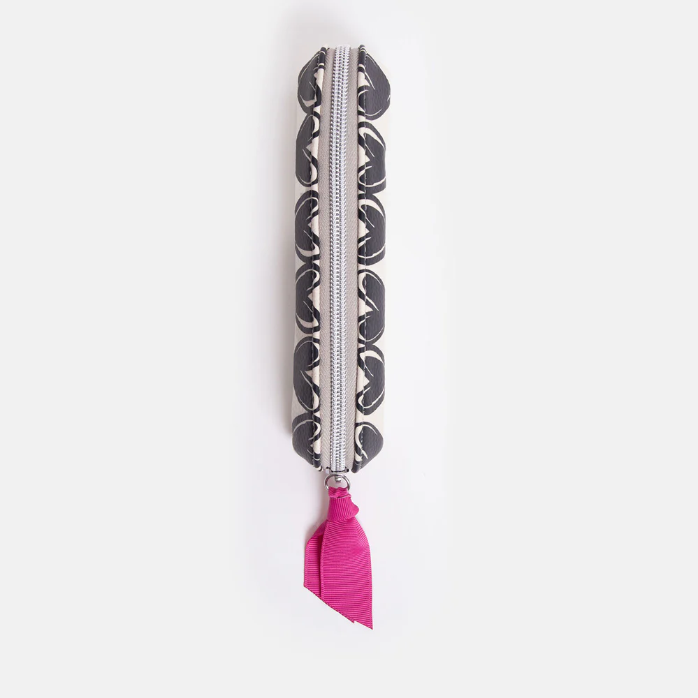 Mono Linked Heart Pencil Case - 2