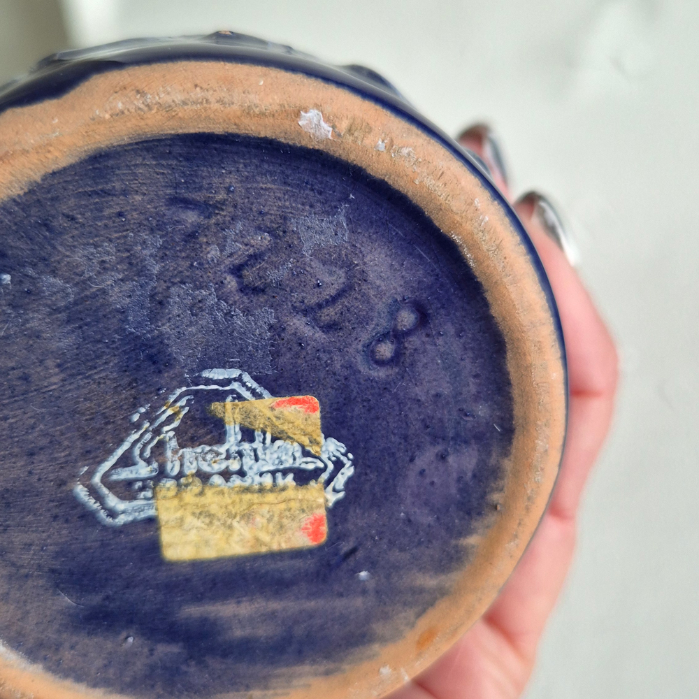 vintage VAS Strehla GDR, blå glasyr med vitt mönster, h 13 cm - 8