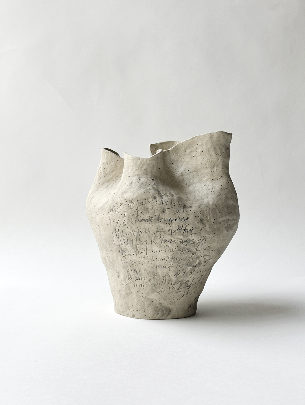 SCRIPTUM OBSCURA Vase 2 - SOLD
