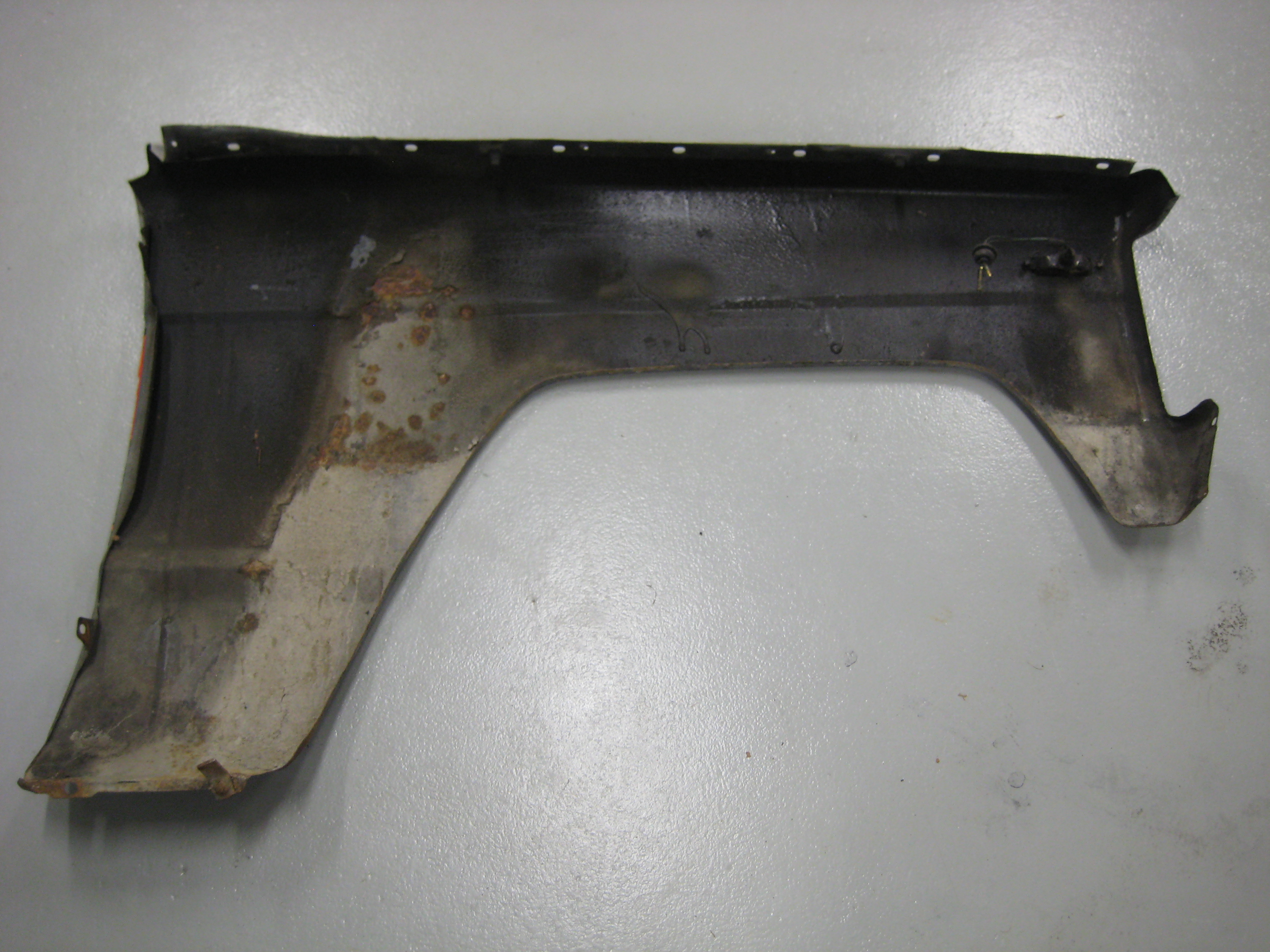 Front fender Left Nissan Patrol Y160 - 5