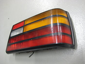 Baklampa höger Ford Orion