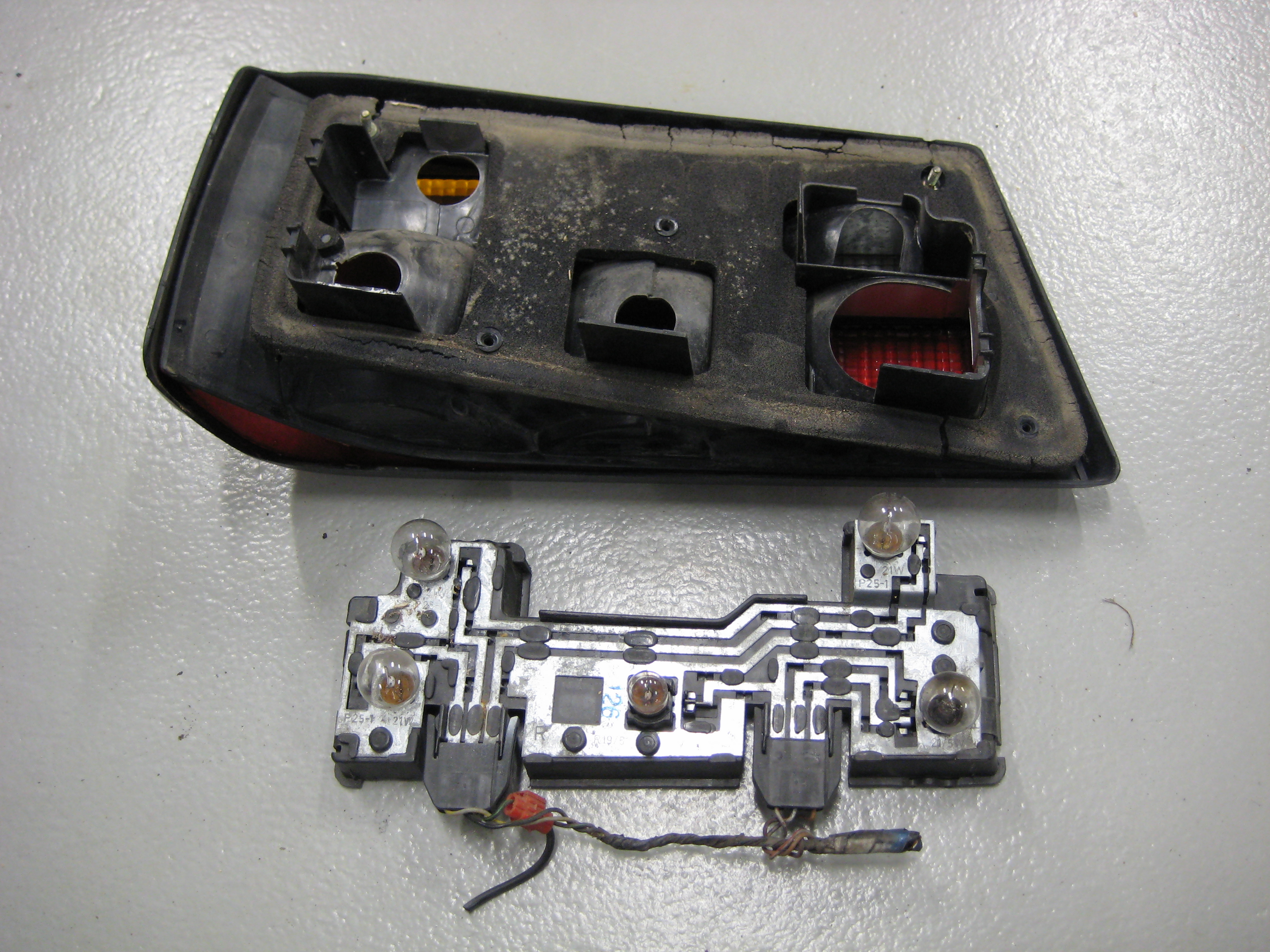 Baklampa höger Ford Orion - 5