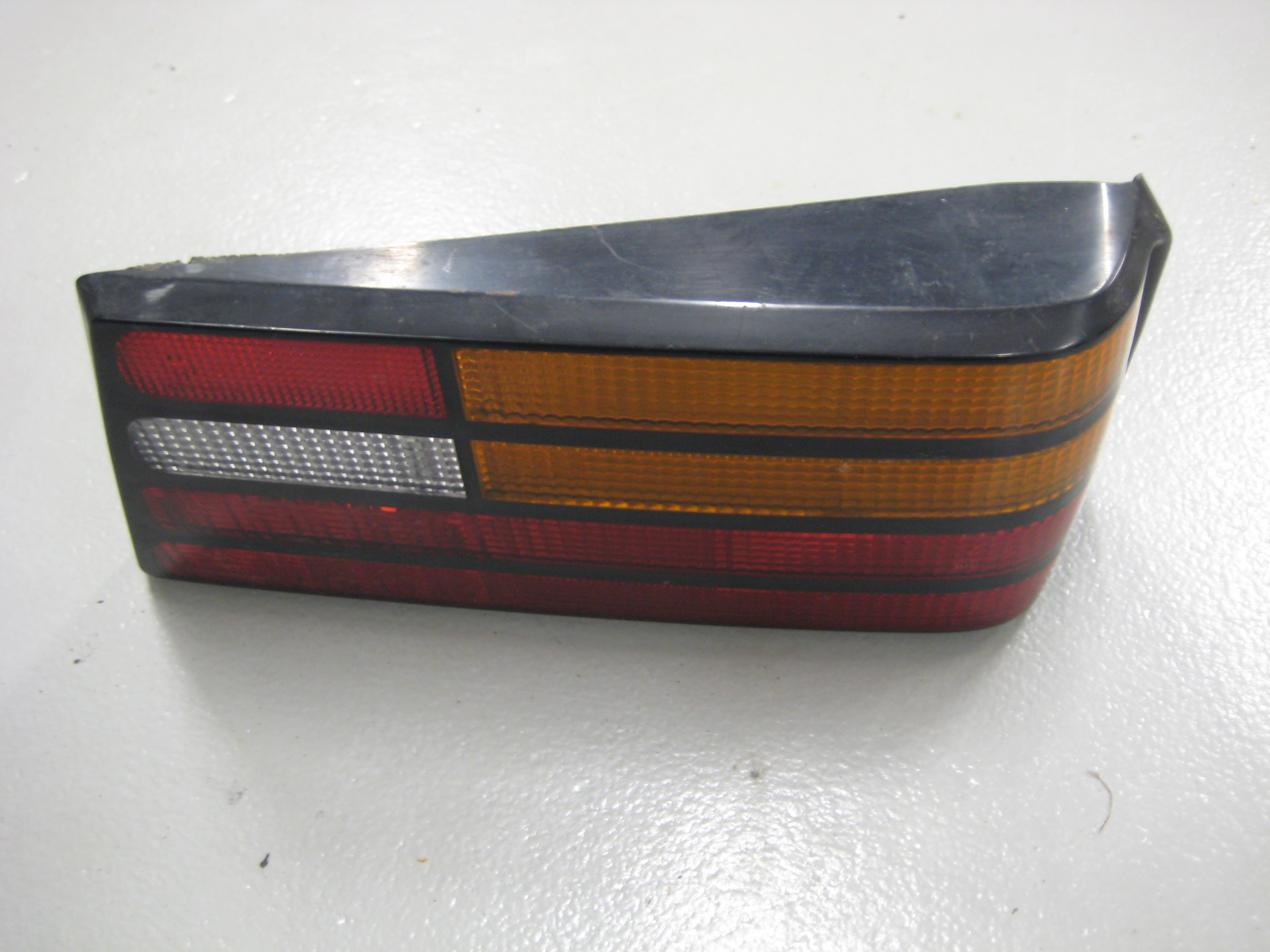 Baklampa höger Ford Orion - 3