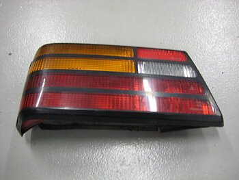 Baklampa vänster Ford Orion