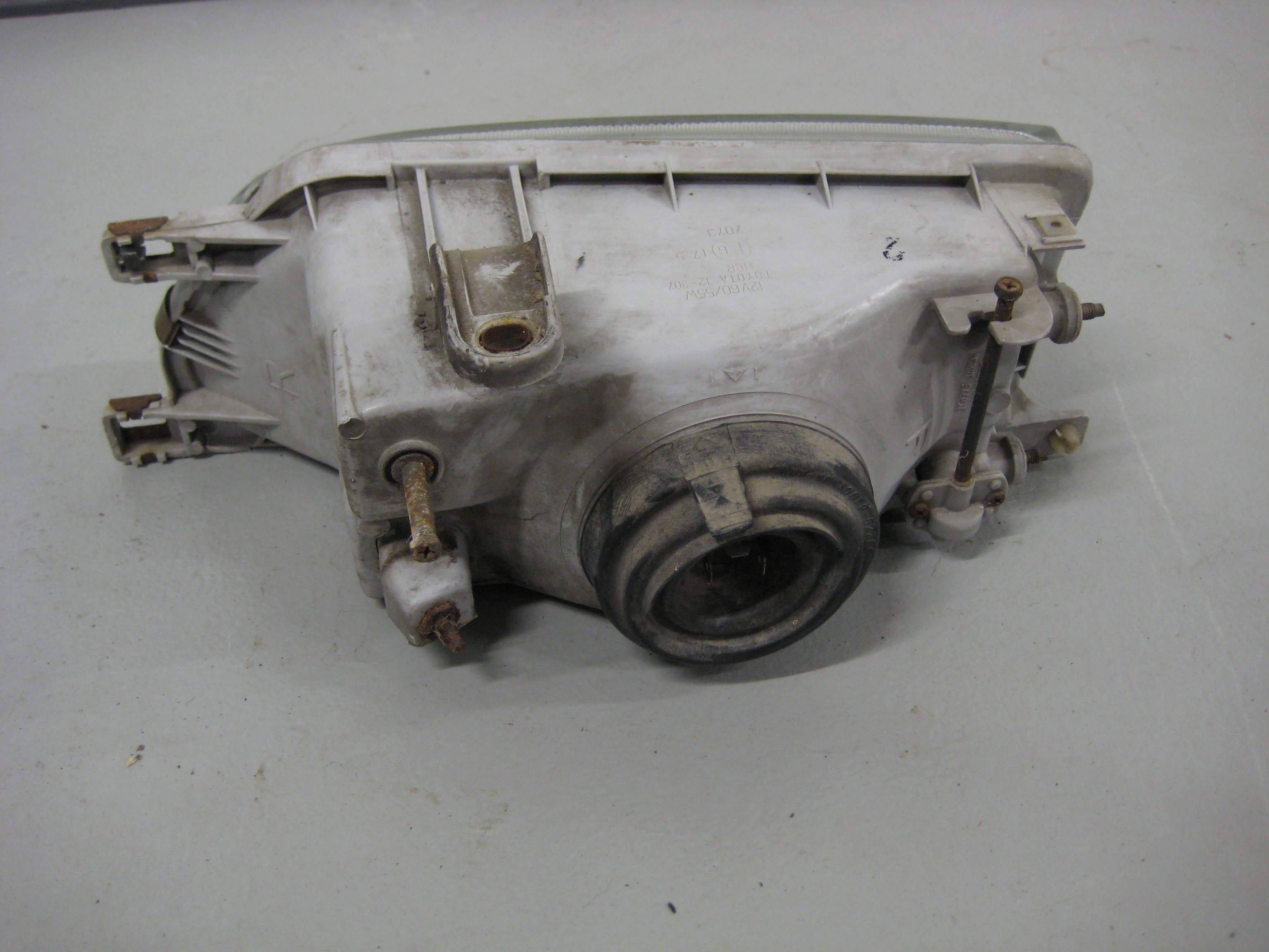 Head Light Toyota Corolla 87-92 Right - 2