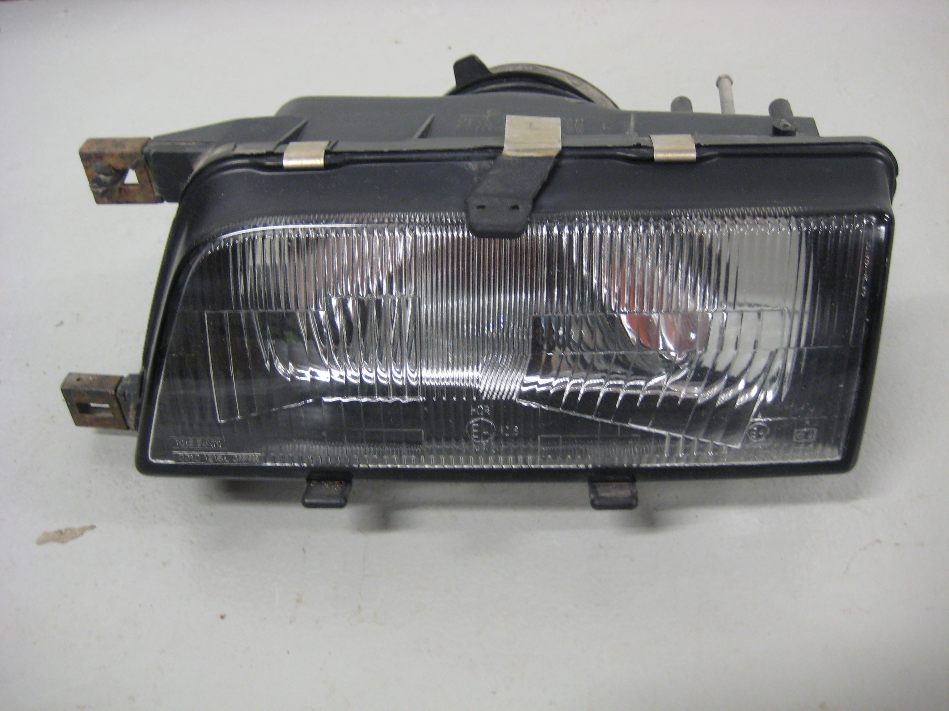 Head Light Nissan Sunny 87-91 Left