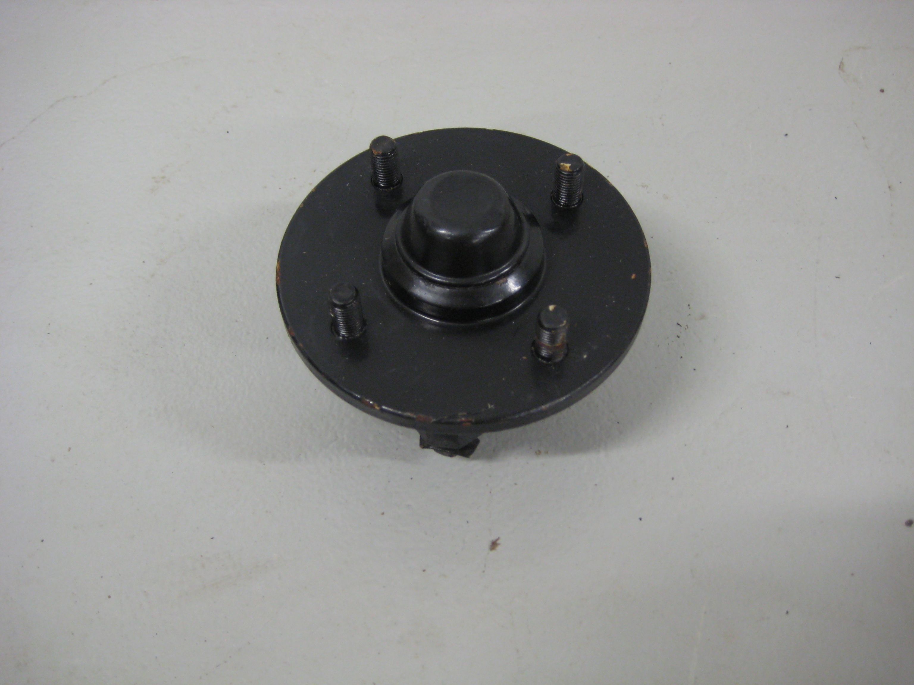 Wheel hub front Ford Taunus 1970-84