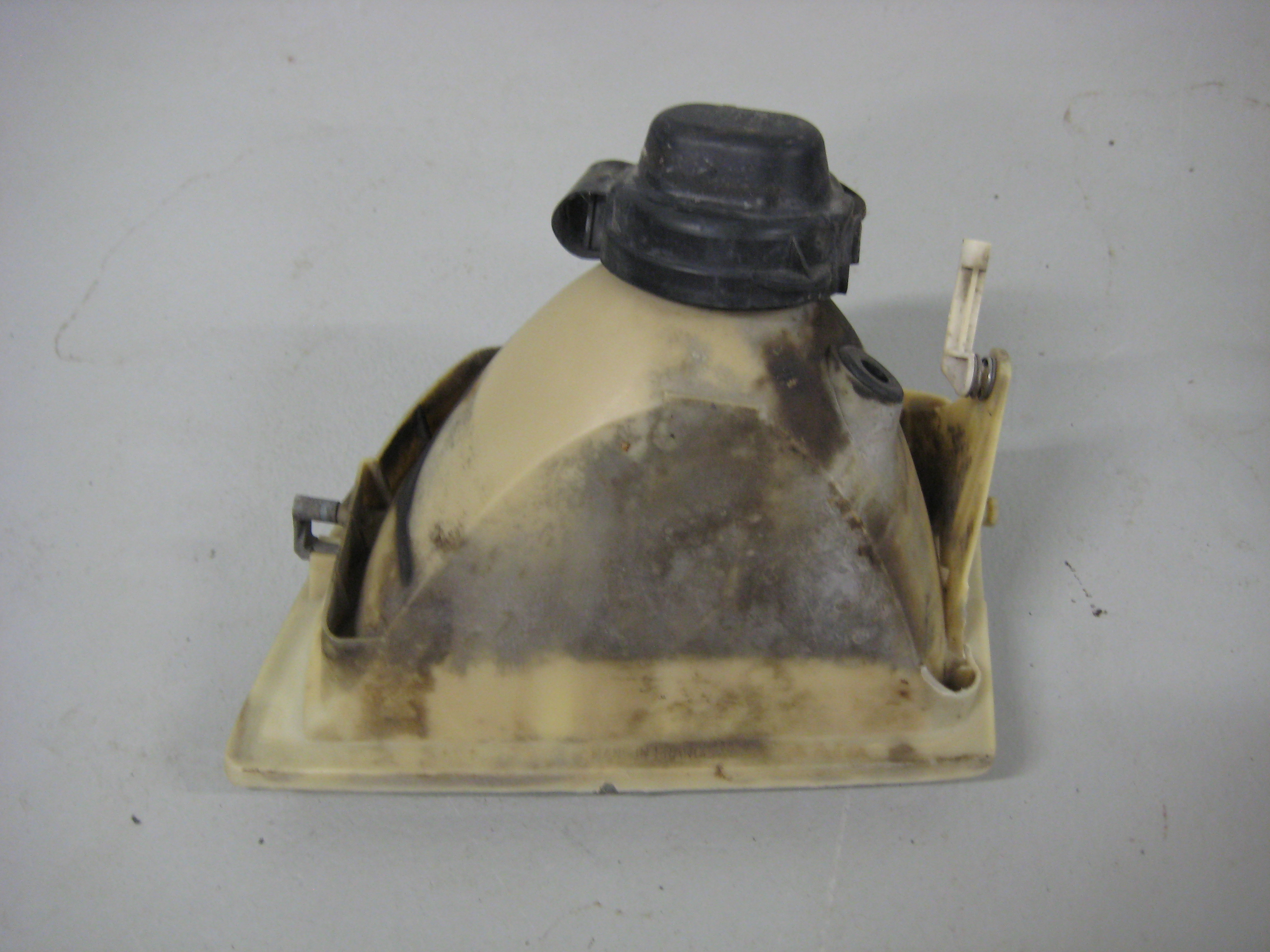 Head Light Peugeot 205 Right - 3