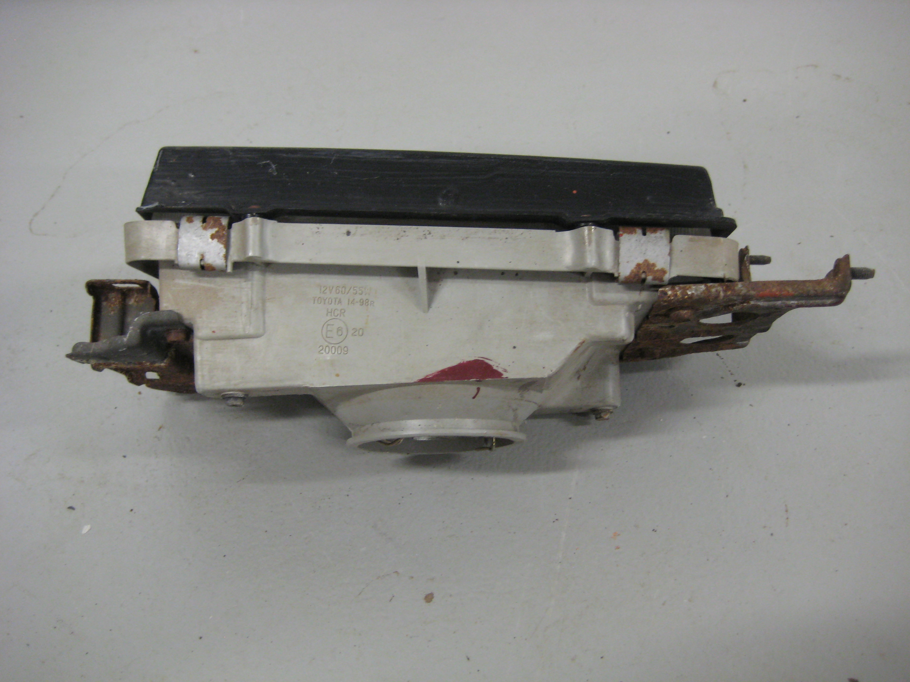 Etuvalo Toyota Carina TA60 Oikea - 2
