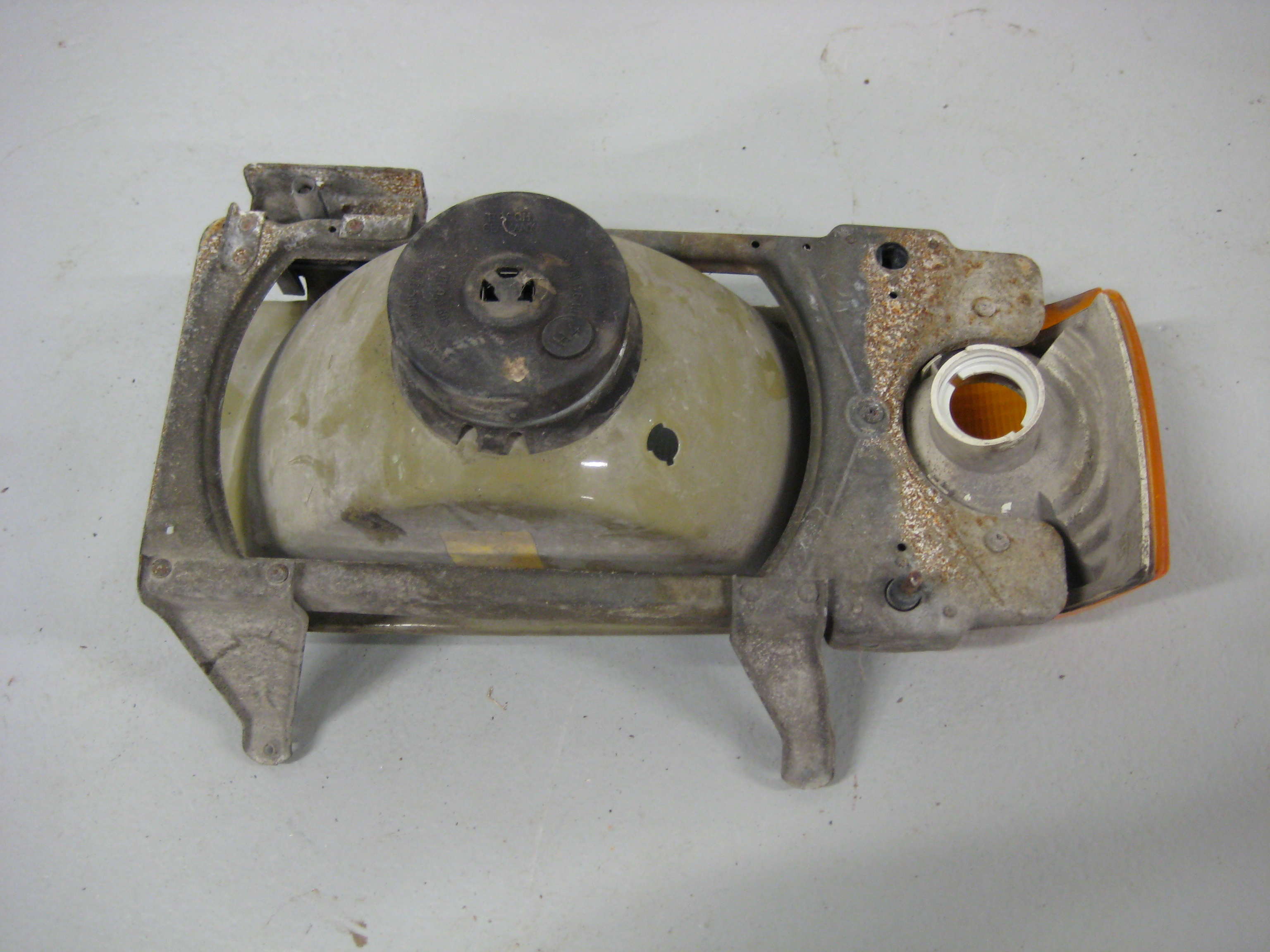 Framlampa Audi 80 Höger - 3