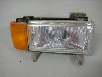 Head Light Audi 80 Right