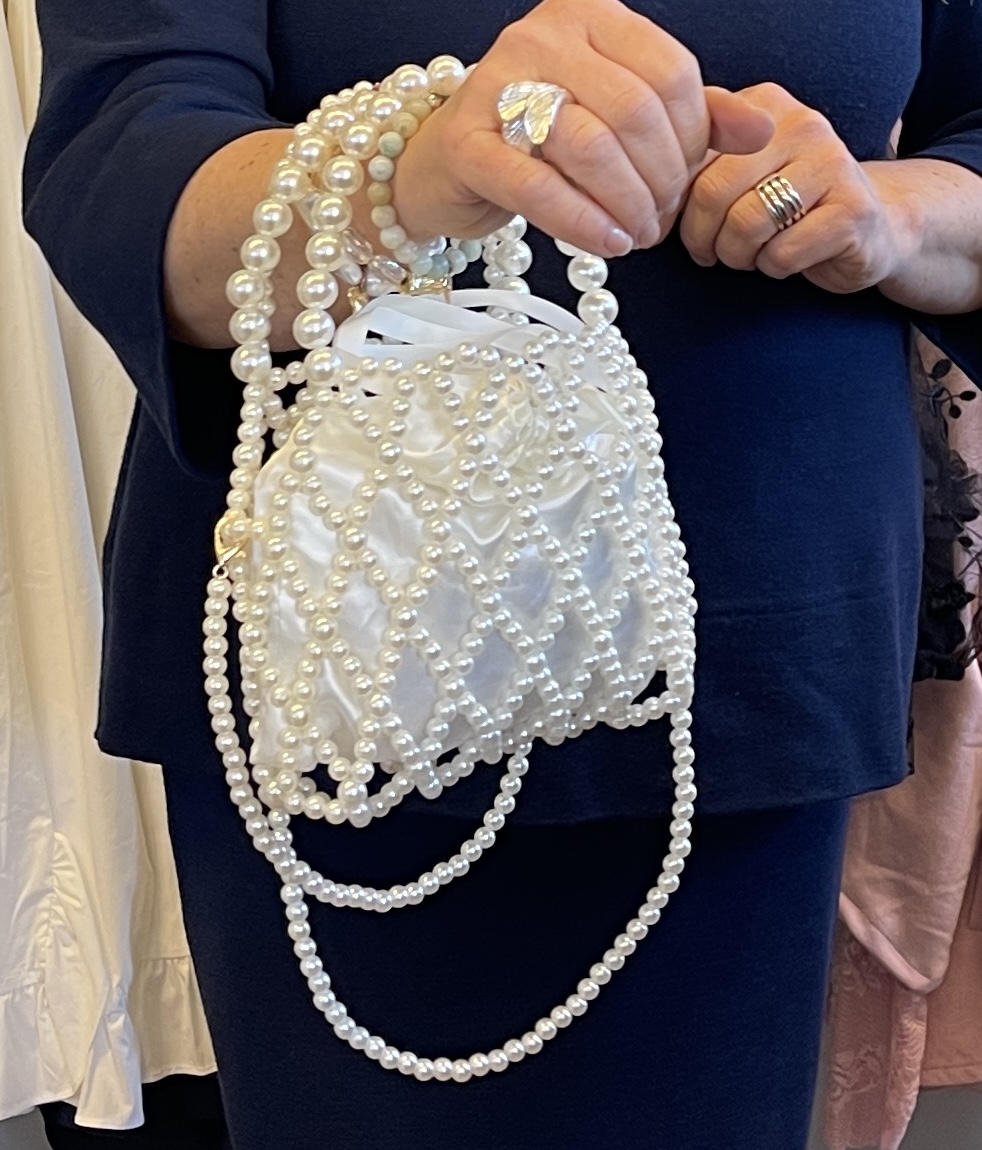 DECORE POUCH CLUTCH PEARL WHITE