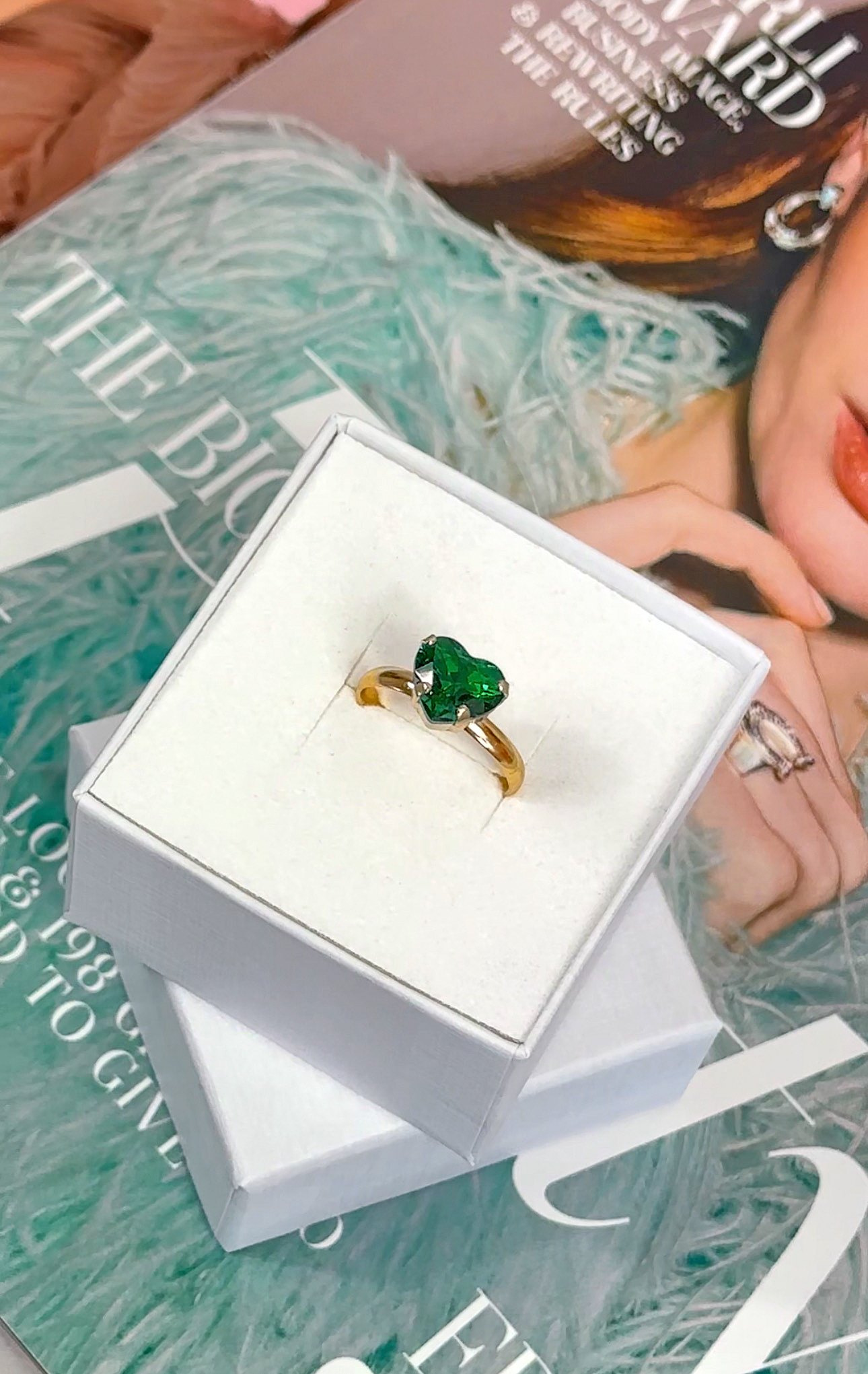 Ring Petite Forever Heart Majestic Green Gold