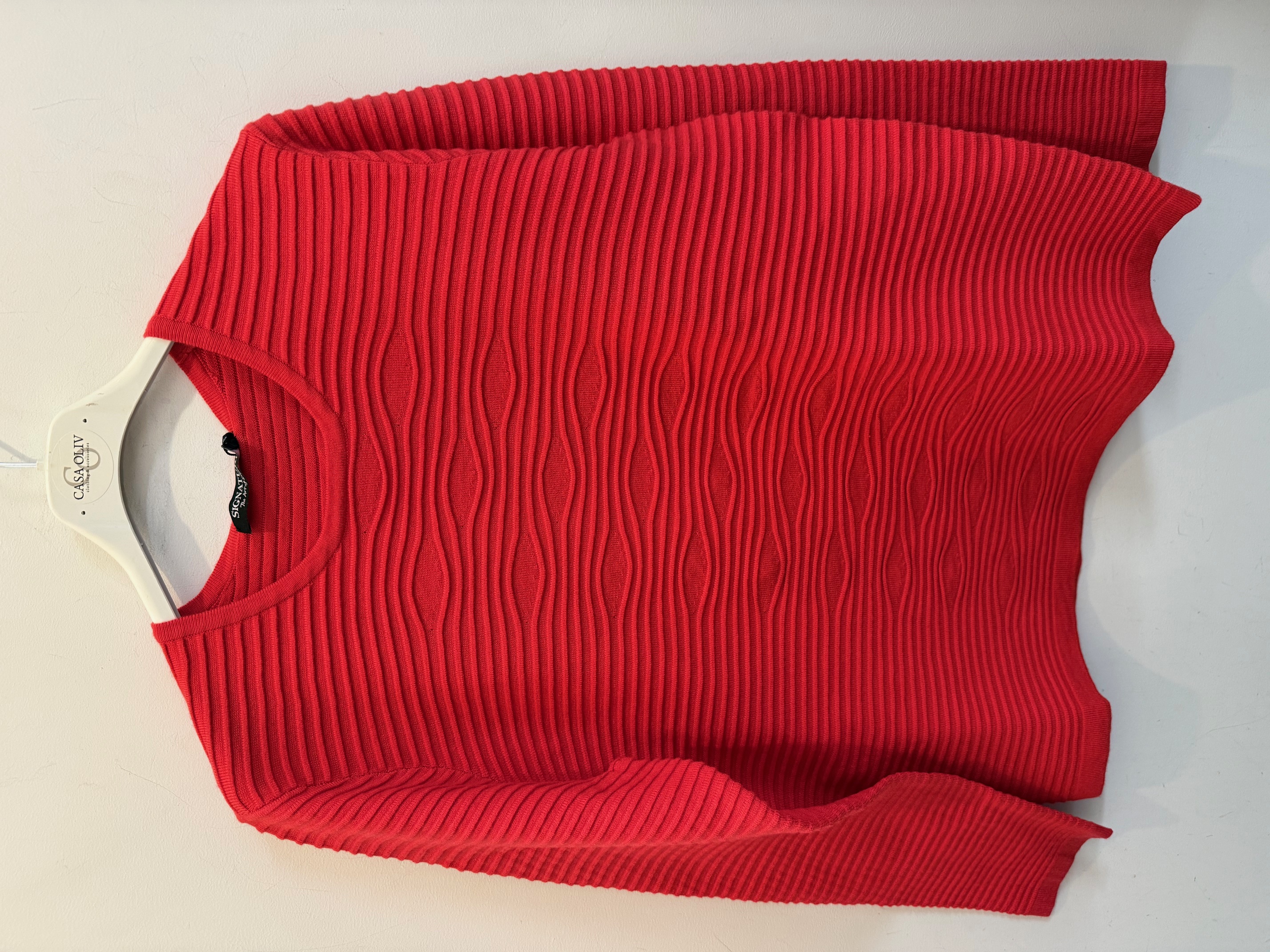 Pullover - Red - Signature