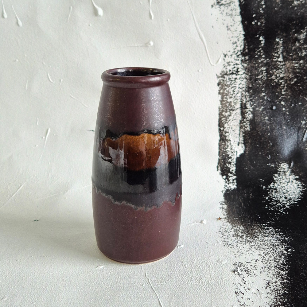 vintage VAS mörkbrun med rinnande glasyr, h 15 cm