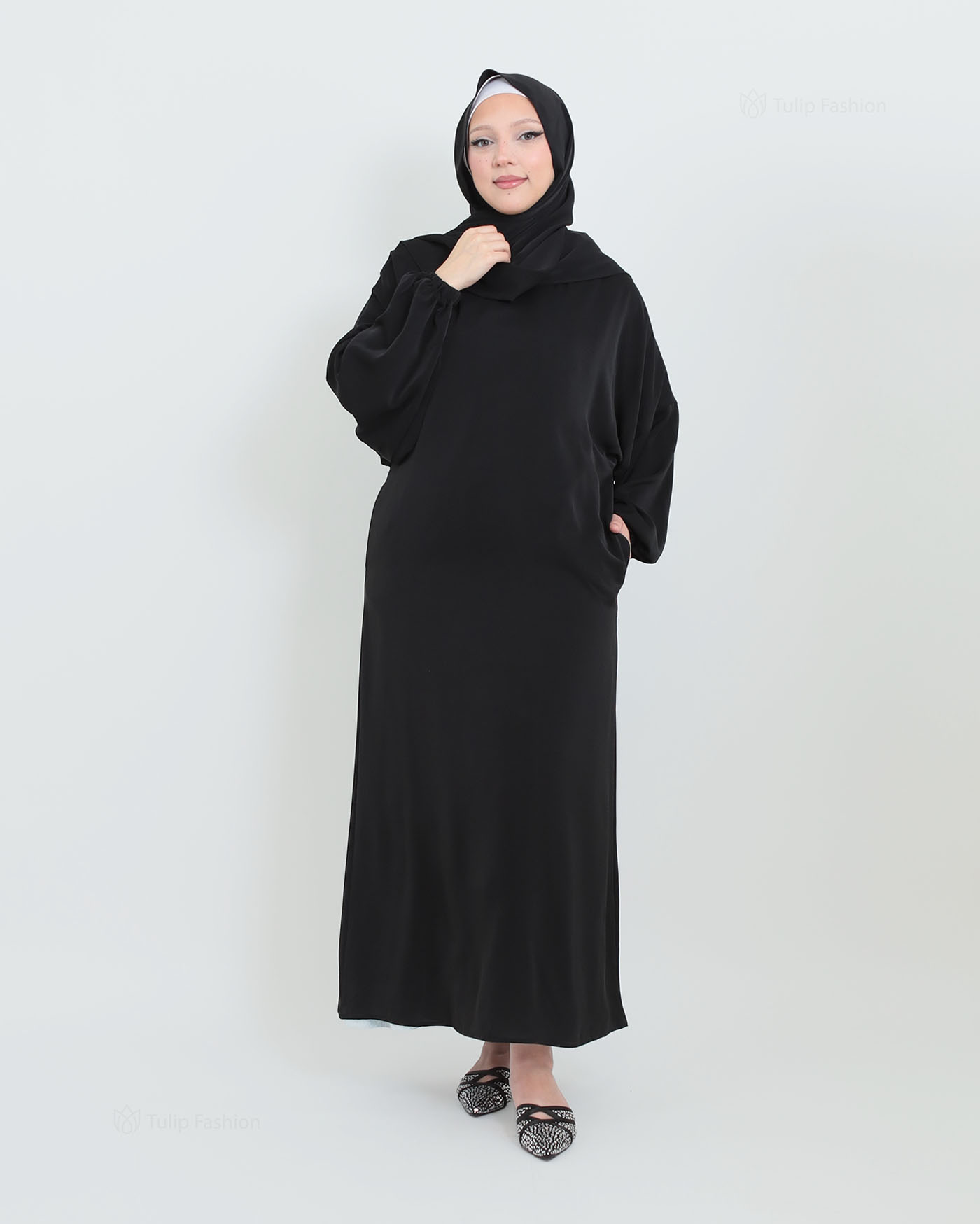 Abaya with Sewn-in Hijab - Black