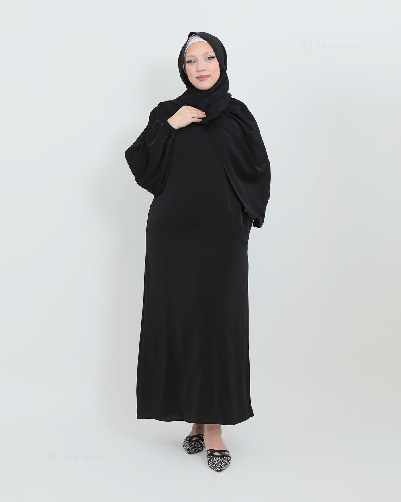 Abaya with Sewn-in Hijab - Black - 4