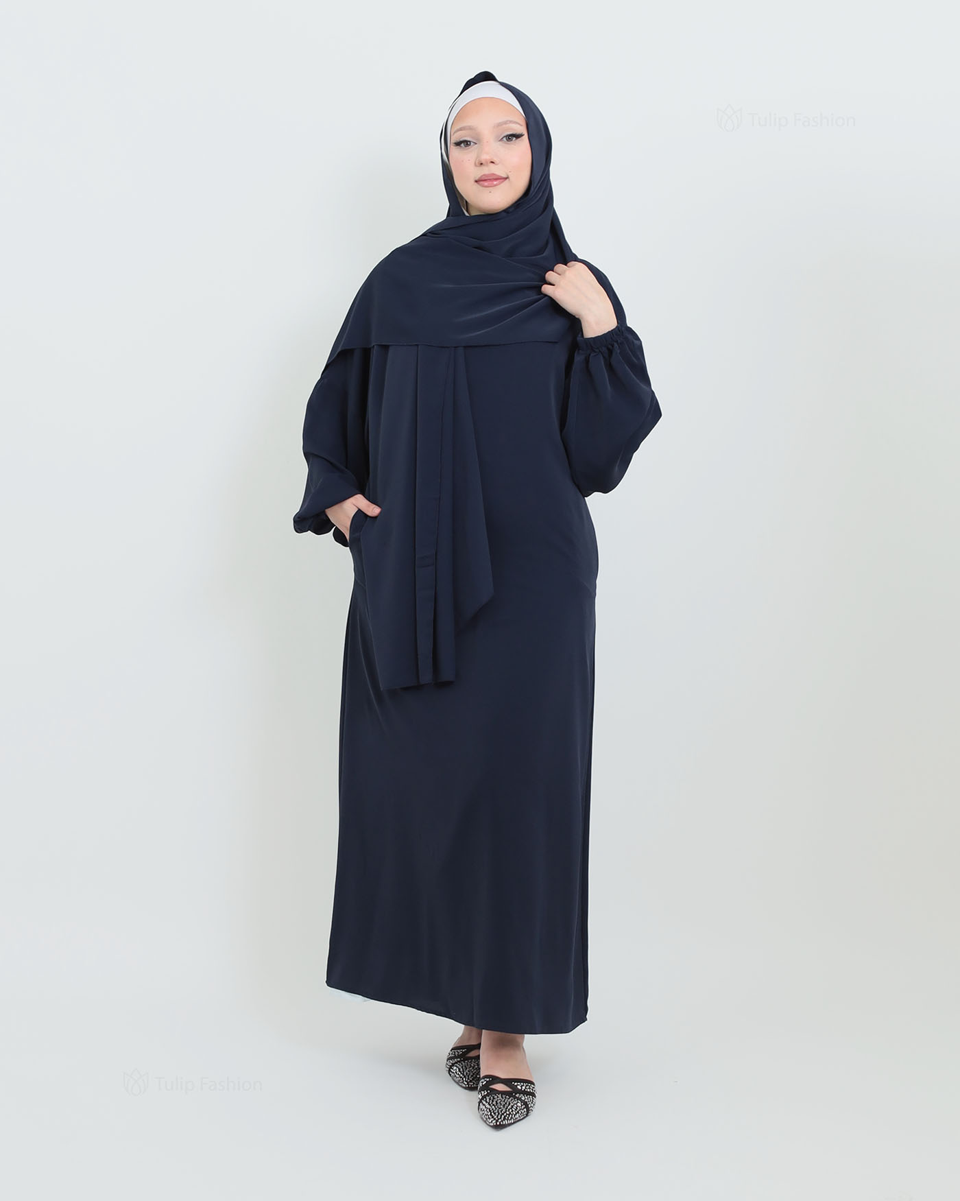 Abaya with Sewn-in Hijab - Navy Blue - 4
