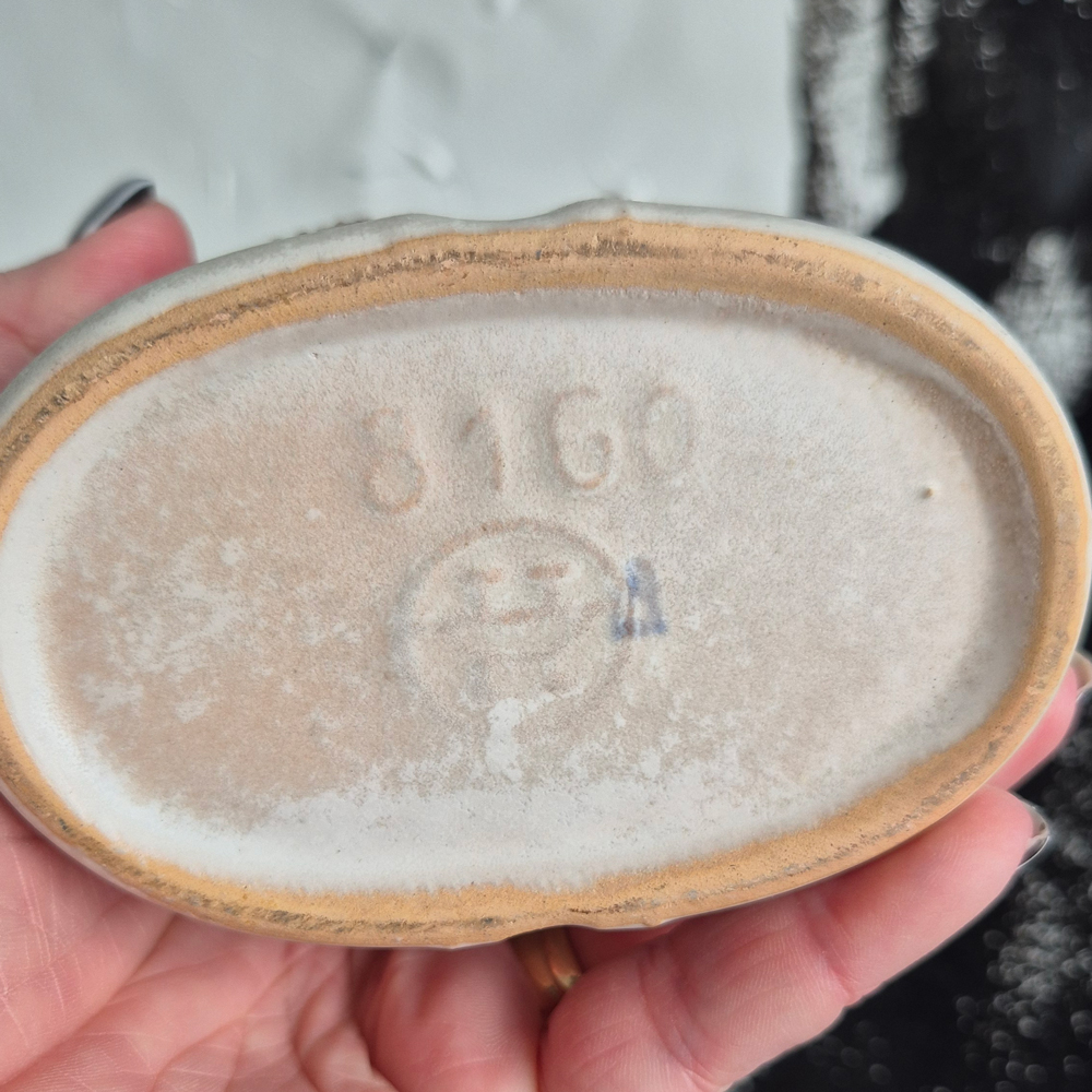 vintage VAS VEB Haldensleben GDR, oval form med reliefmönster, beige, h 12 cm - 5