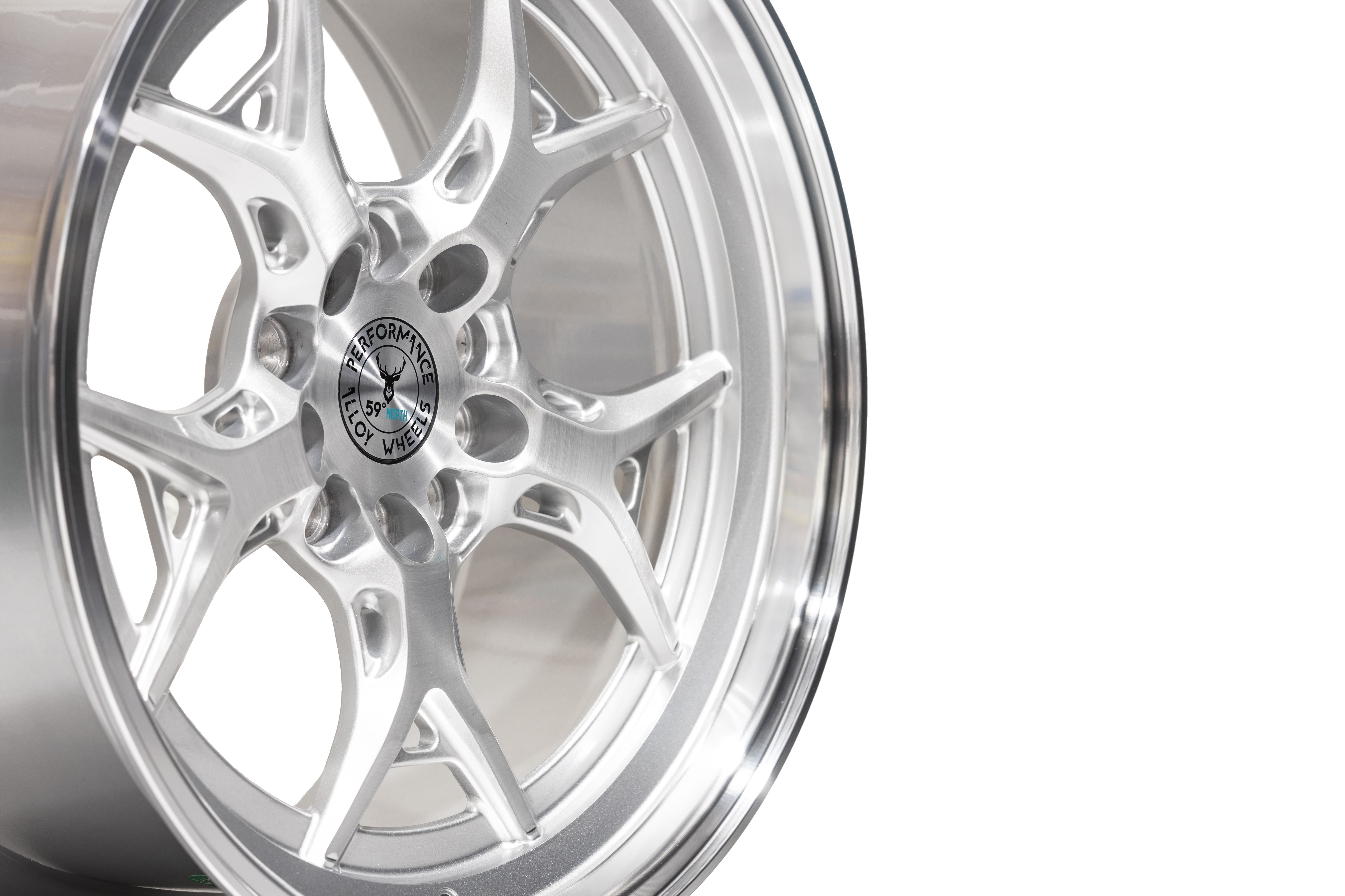 59°North Wheels D-014 9x18" ET30 5x114,3/5x120 brushed silver/polished lip - 2