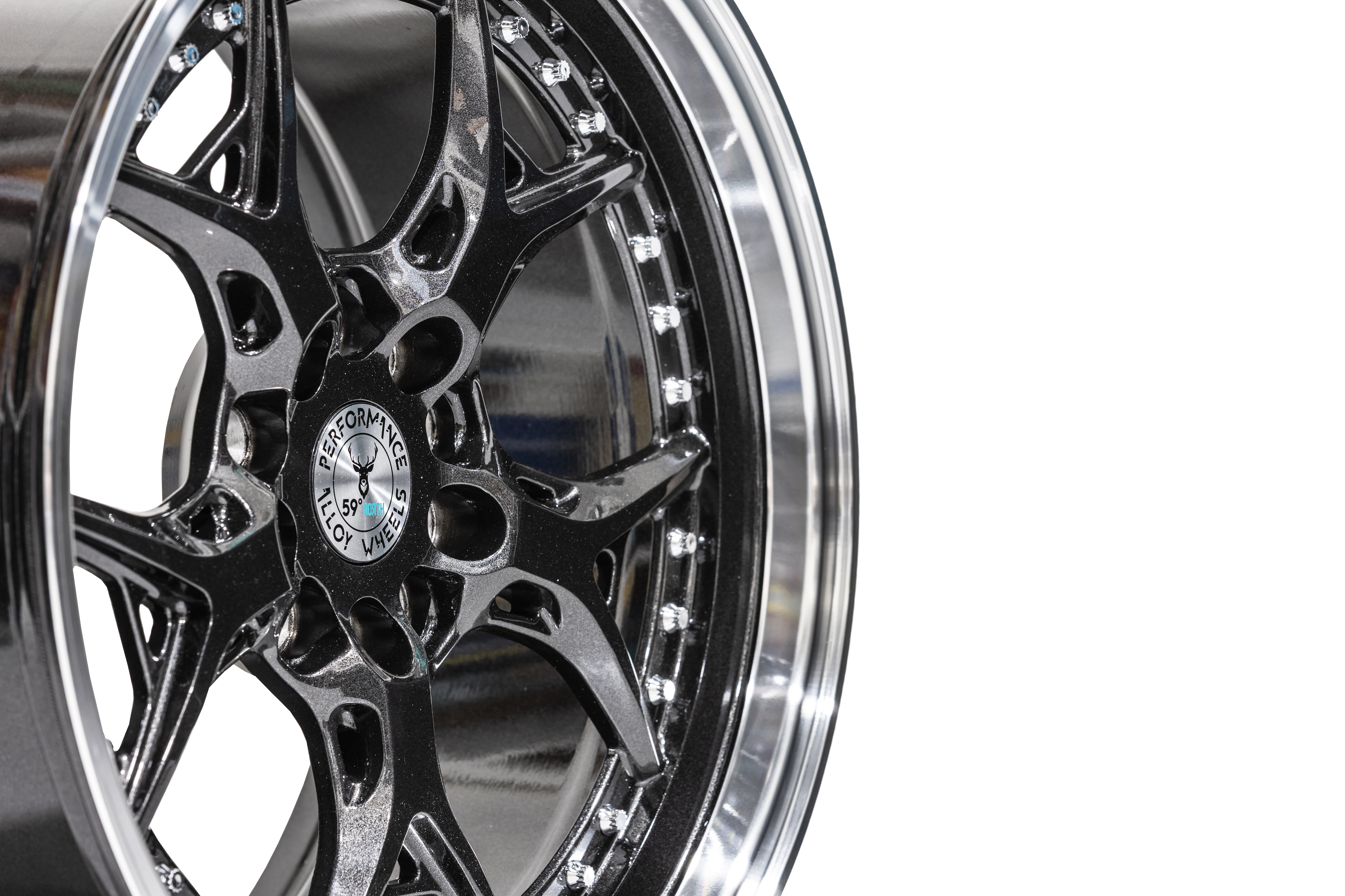 59°North Wheels D-014 9x18" ET30 5x114,3/5x120 gunmetal/polerad läpp - 3
