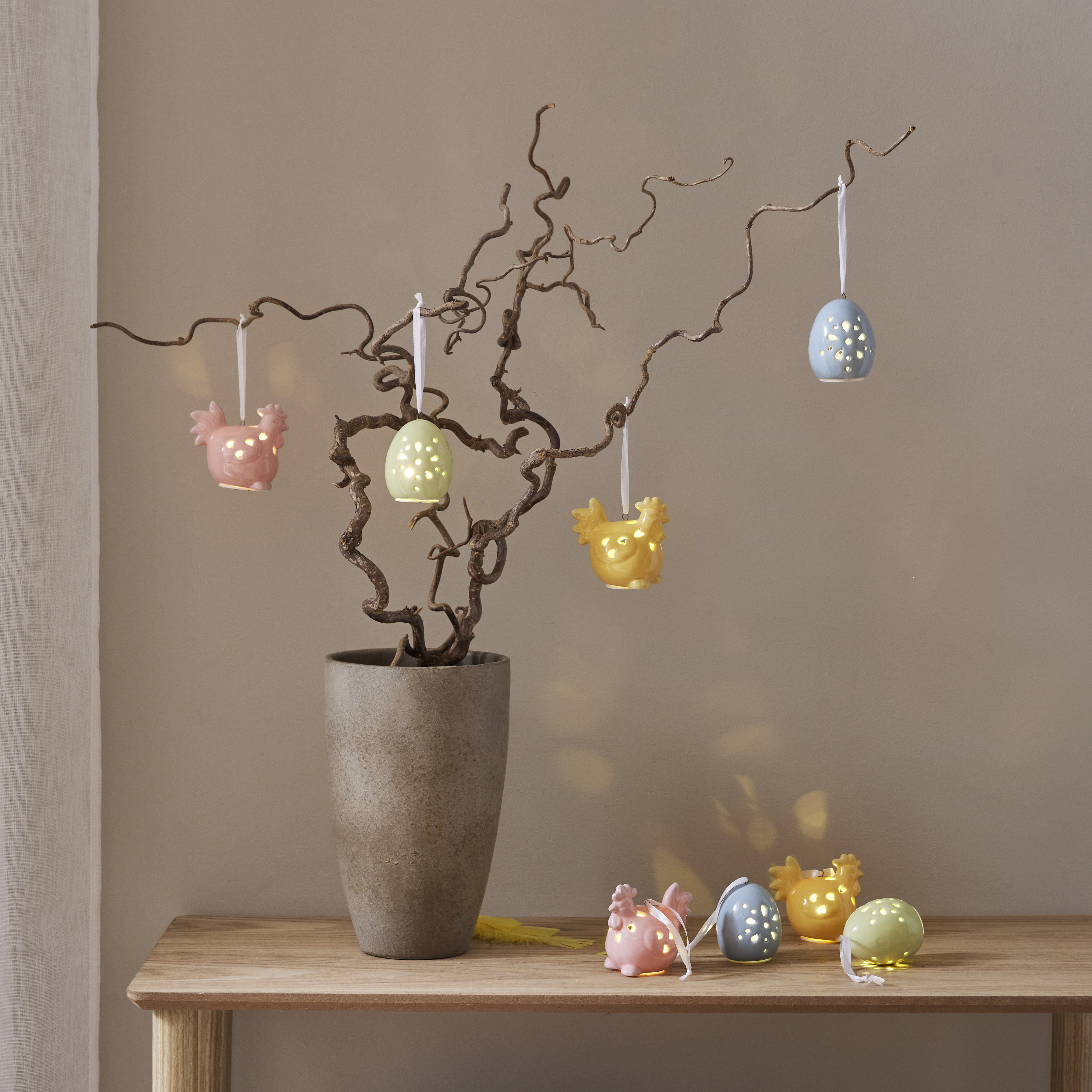 Easter decorations - Decorations - Hen/Egg Hanging - 4-pack
