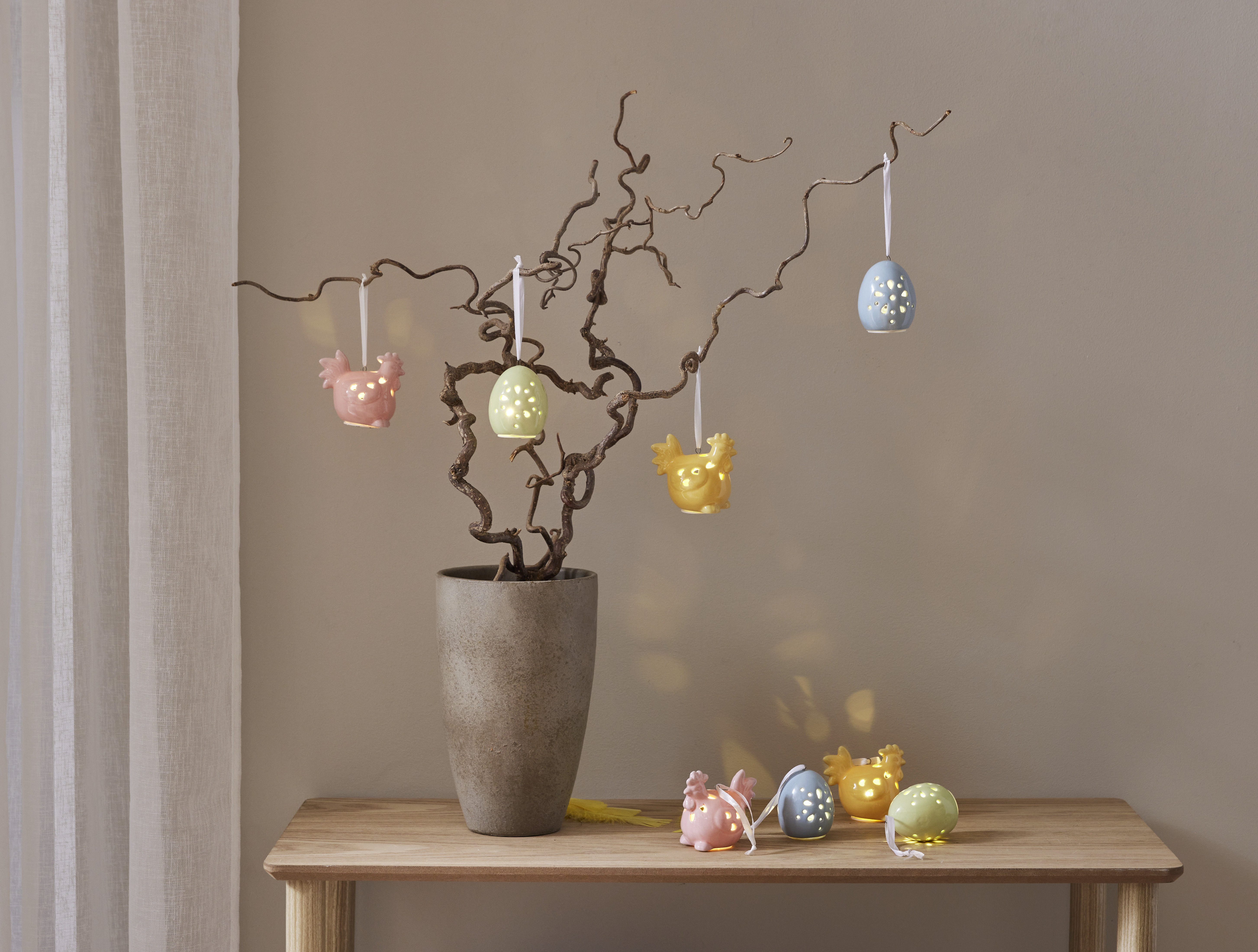 Easter decorations - Decorations - Hen/Egg Hanging - 4-pack - 4