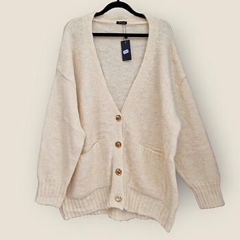 Qnus- Kofta creme oversized 