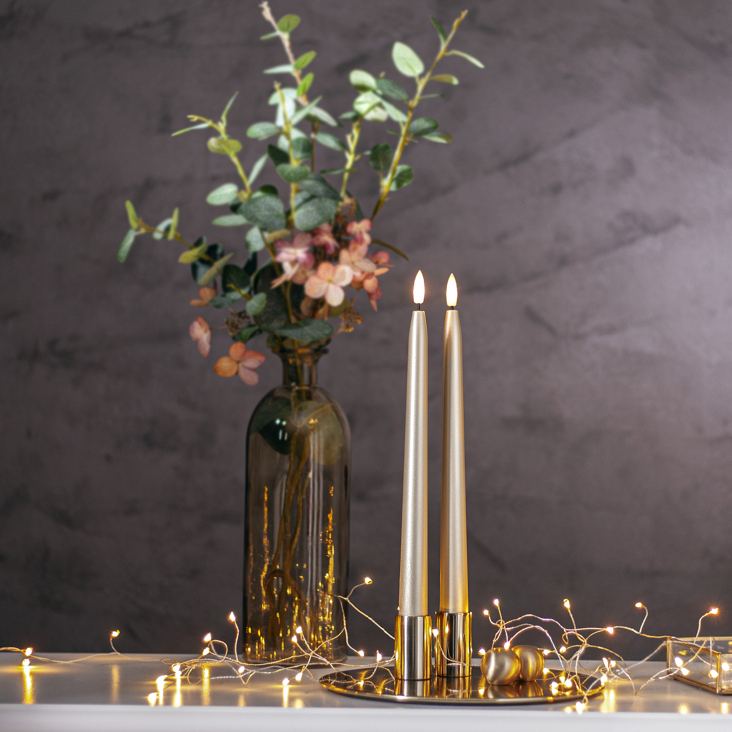LED Antique Candles - Battery-powered Candles - Crown Candles - 28.5 cm - 2-pack - Gold Metallic