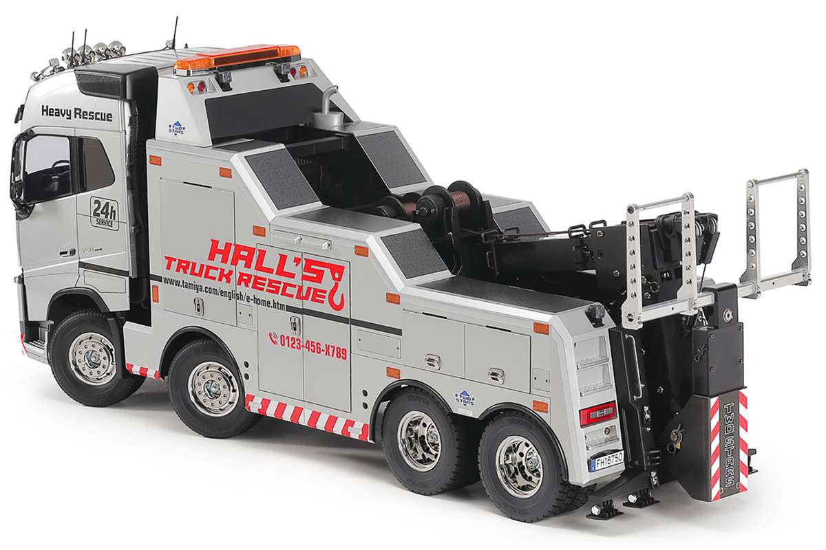 Tamiya 47528 1/14 R/C Volvo FH16 750 8x4 Tow Truck (Silver Edition) - 3