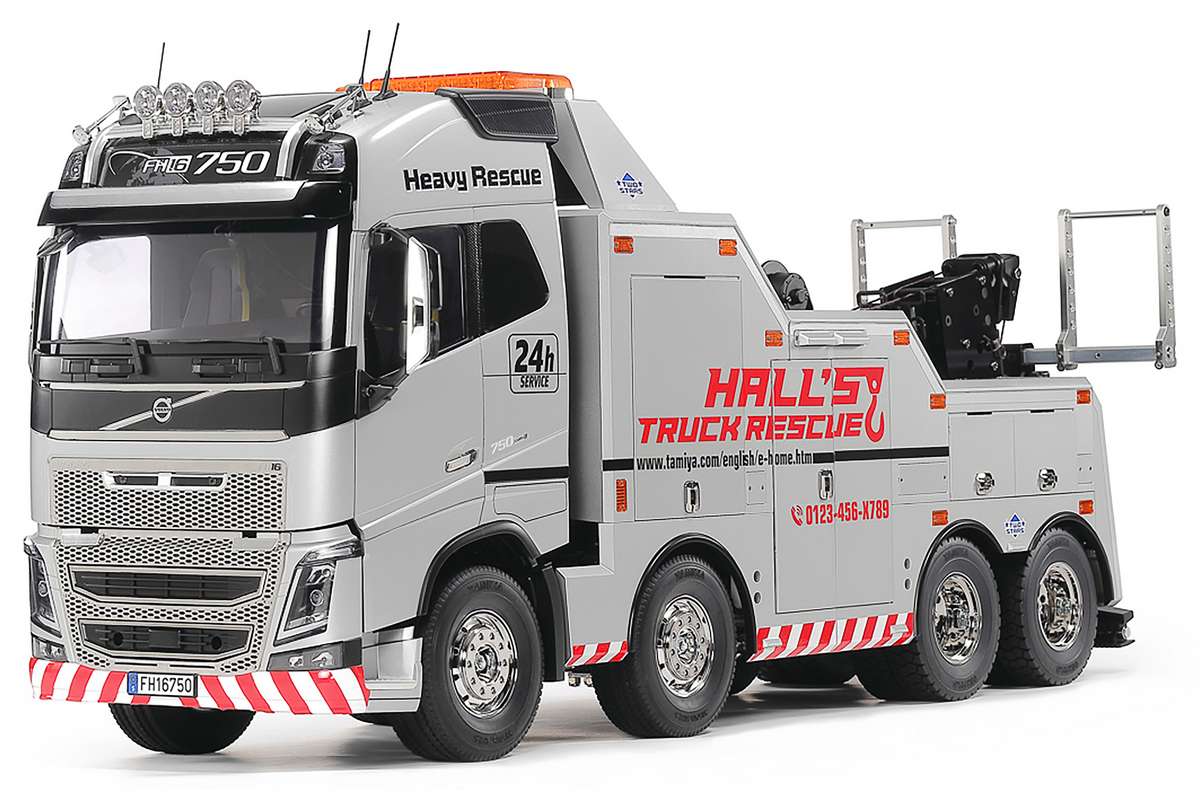 Tamiya 47528 1/14 R/C Volvo FH16 750 8x4 Tow Truck (Silver Edition)