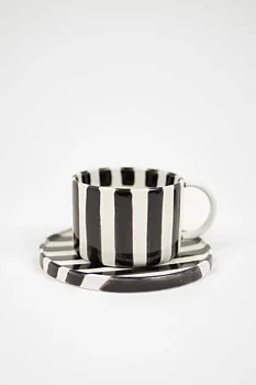 Monica kopp med fat, svart