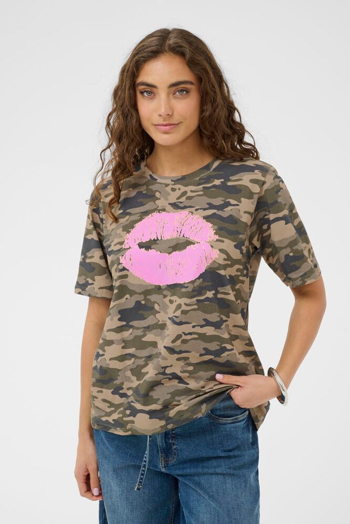Dorit Gith t-shirt camo