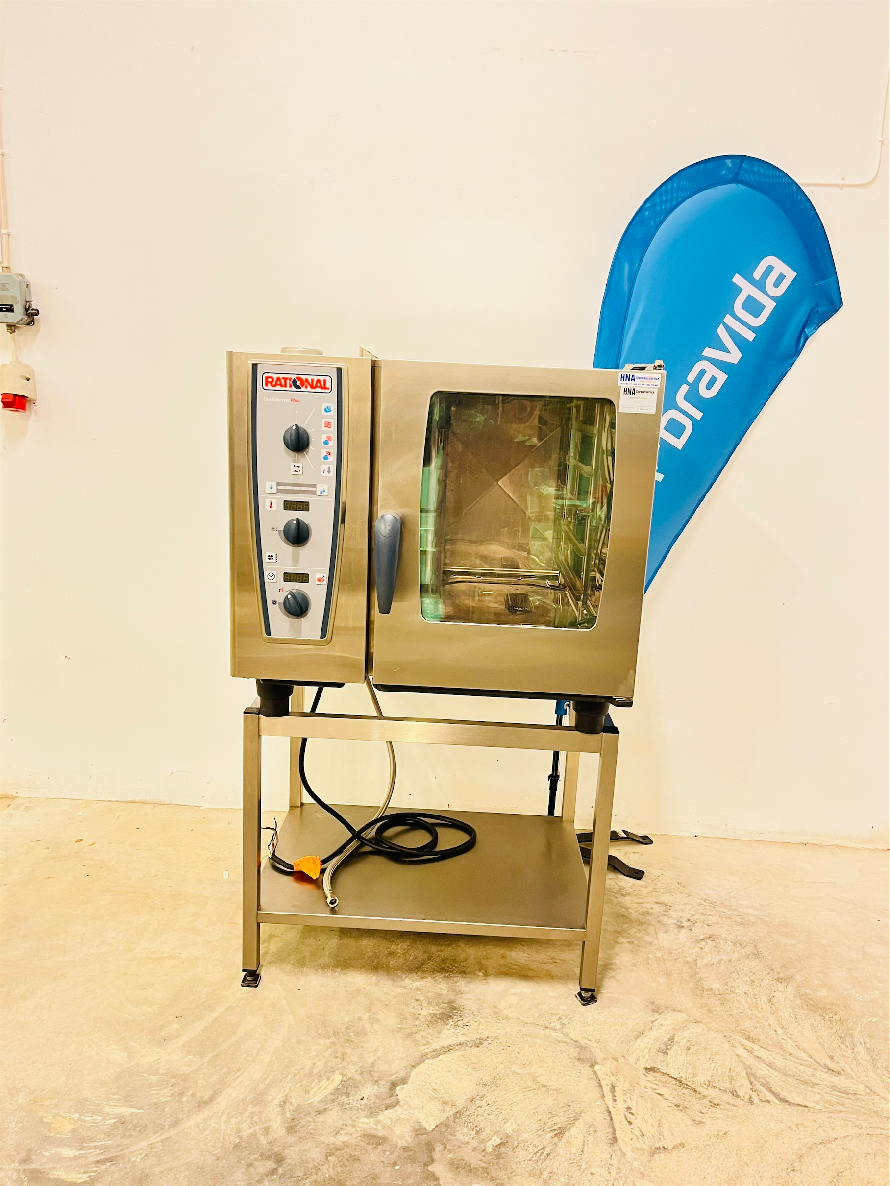 Ugn - Rational CMP 61 med stativ