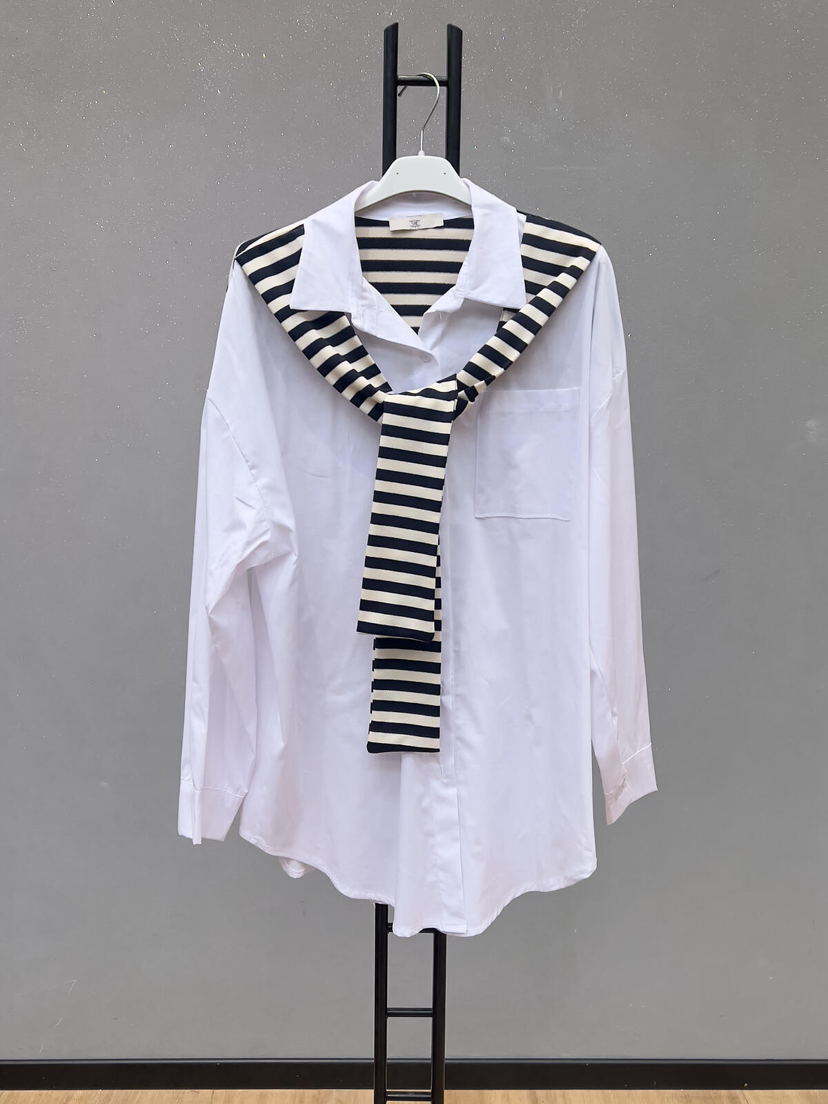 Shirt white/night sky