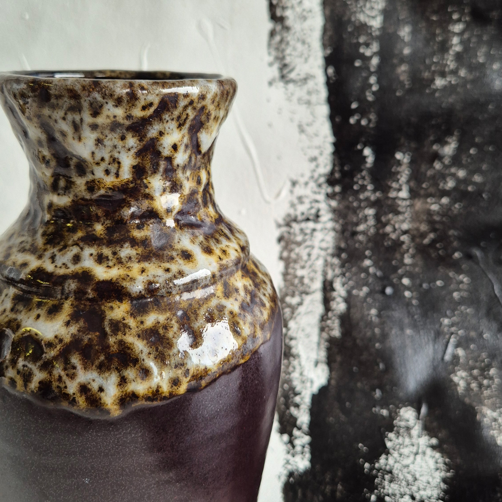 vintage VAS mörkbrun med vitspräcklig glasyr, Bay W. Germany, h 20 cm - 3