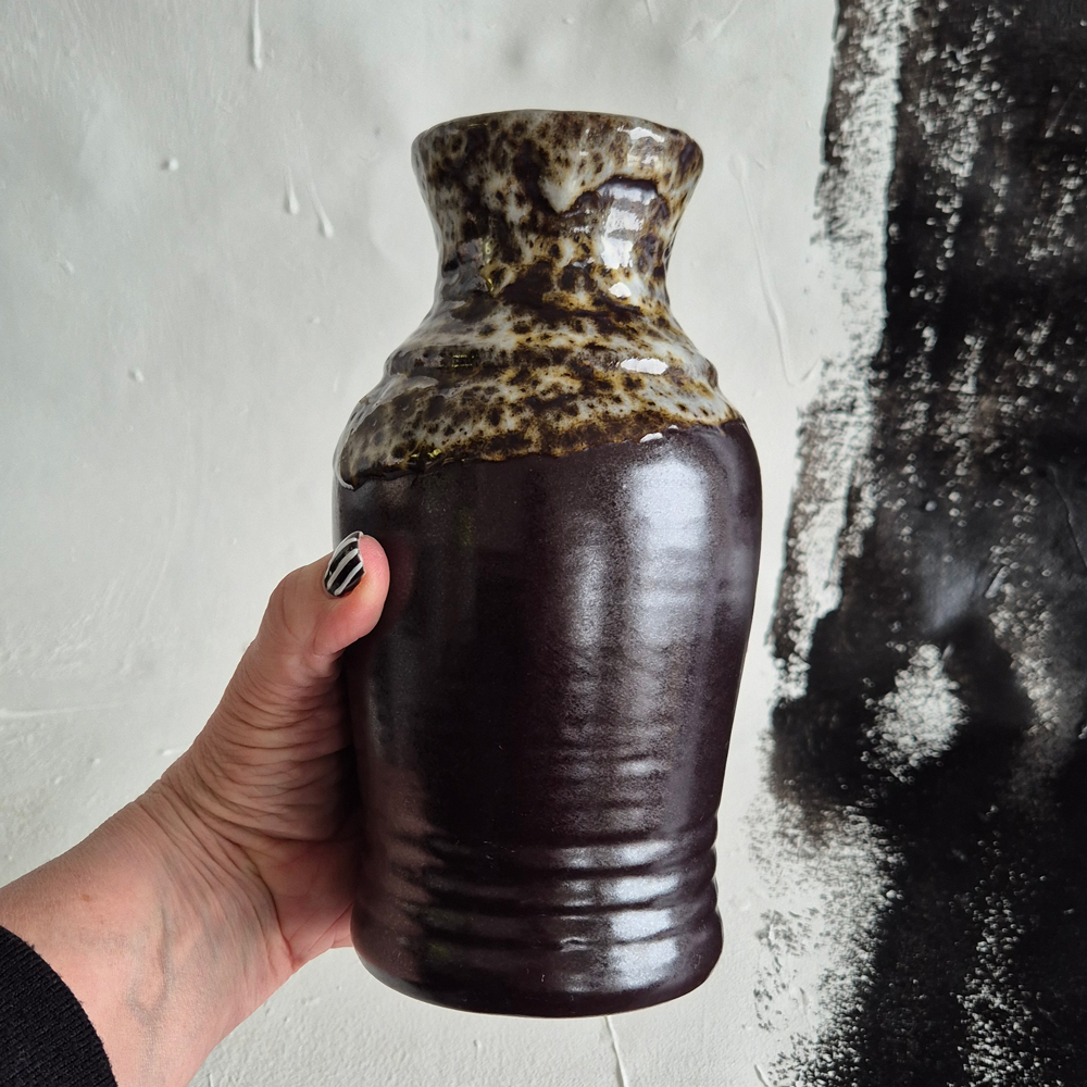 vintage VAS mörkbrun med vitspräcklig glasyr, Bay W. Germany, h 20 cm - 4