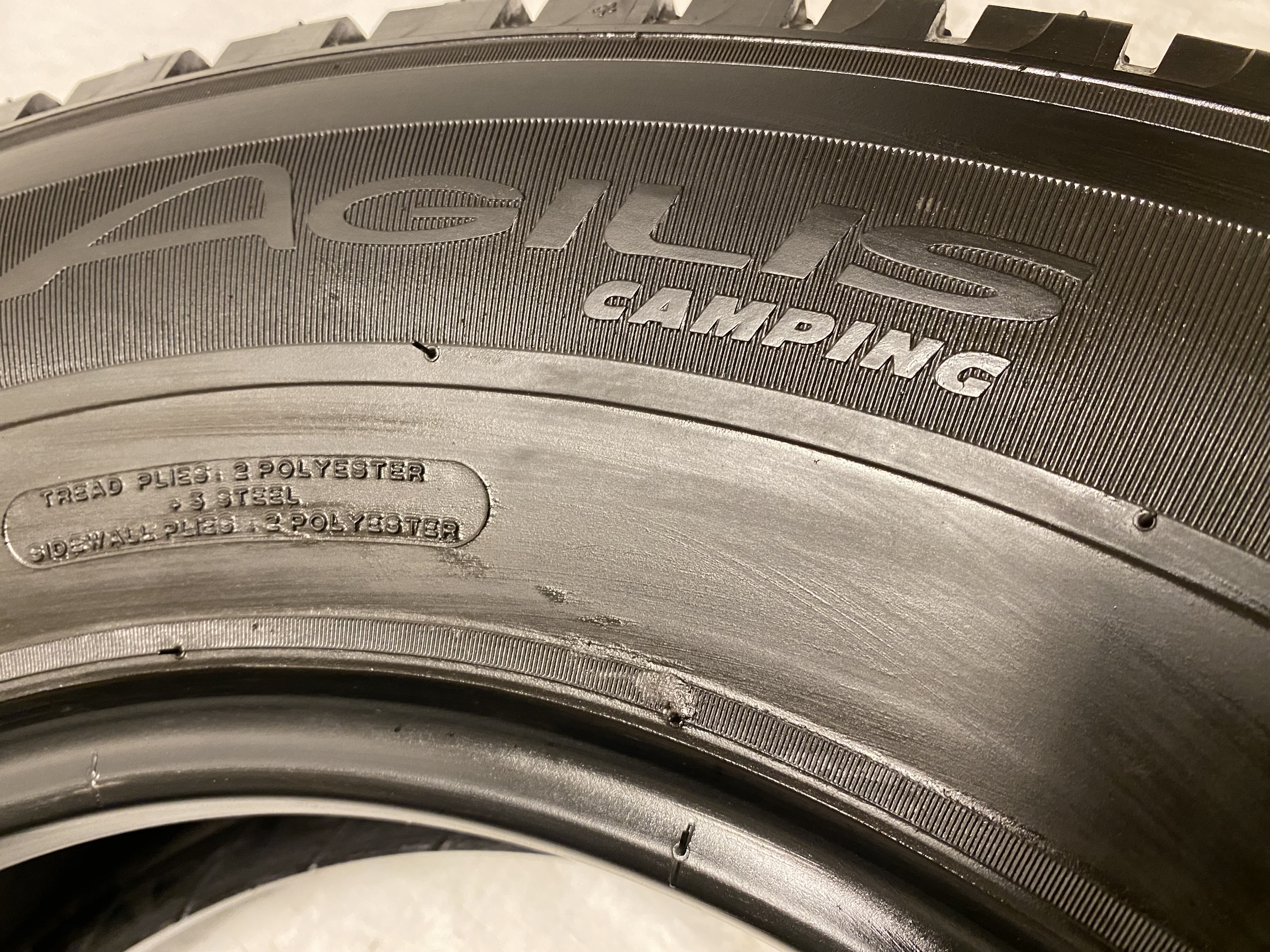 16" BEGAGNADE SOMMARDÄCK C-Däck | 2 st 225/75 R16 CP 116Q Michelin Agilis Camping | V09-17 | 4.5|4.5 mm - 4