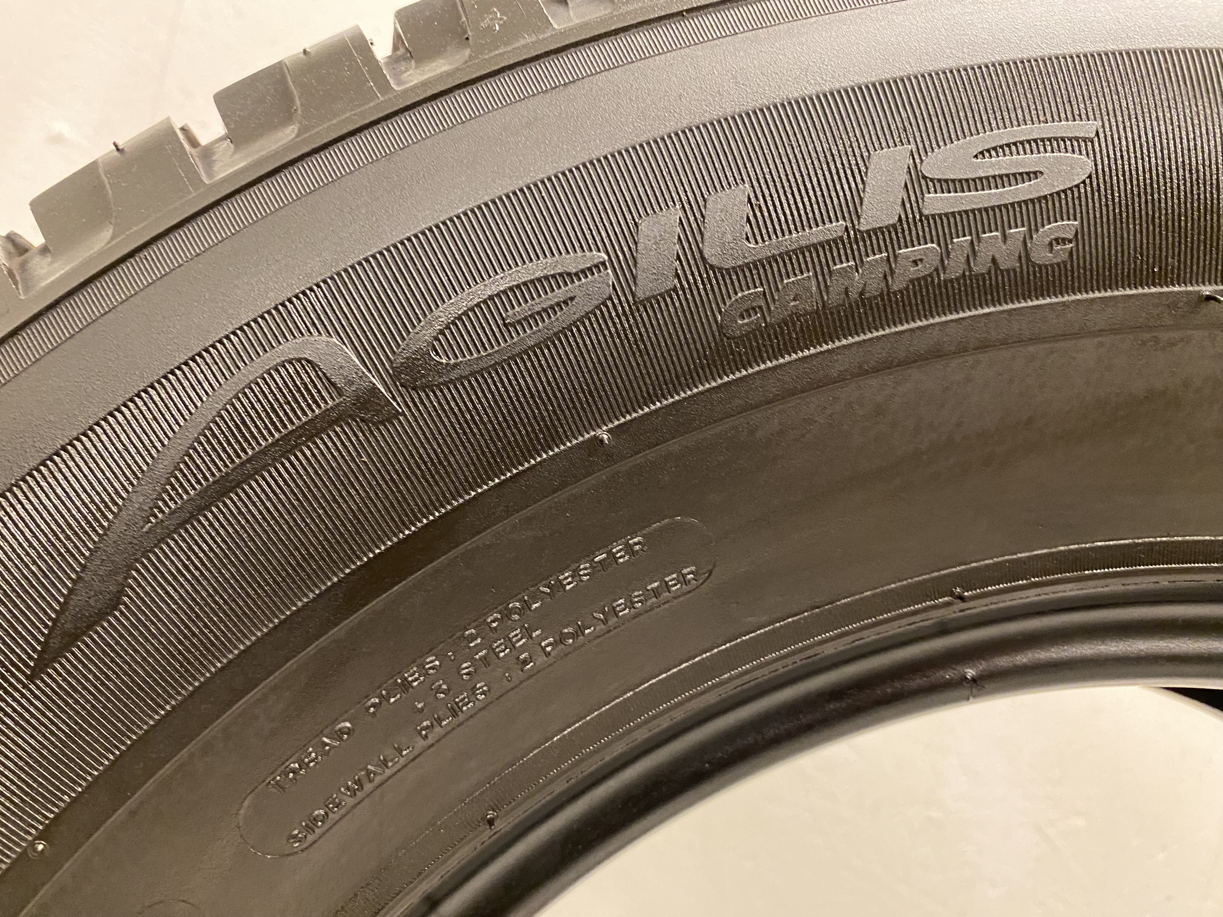 16" BEGAGNAT SOMMARDÄCK C-Däck | 1 st 225/75 R16 CP 116Q Michelin Agilis Camping | V48-15 | 4.5 mm - 5