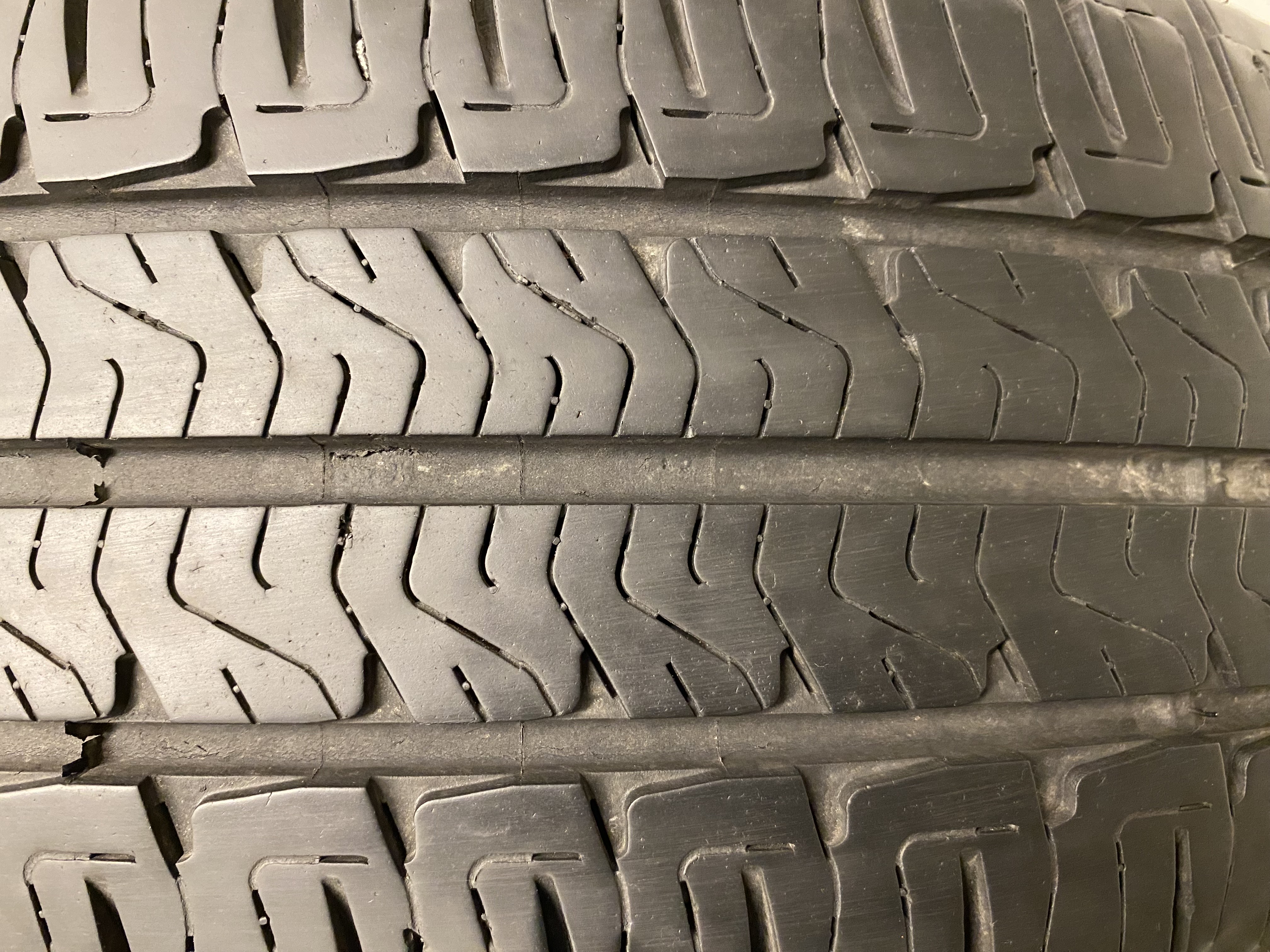 16" BEGAGNAT SOMMARDÄCK C-Däck | 1 st 225/75 R16 CP 116Q Michelin Agilis Camping | V10-17 | 7.5 mm - 2