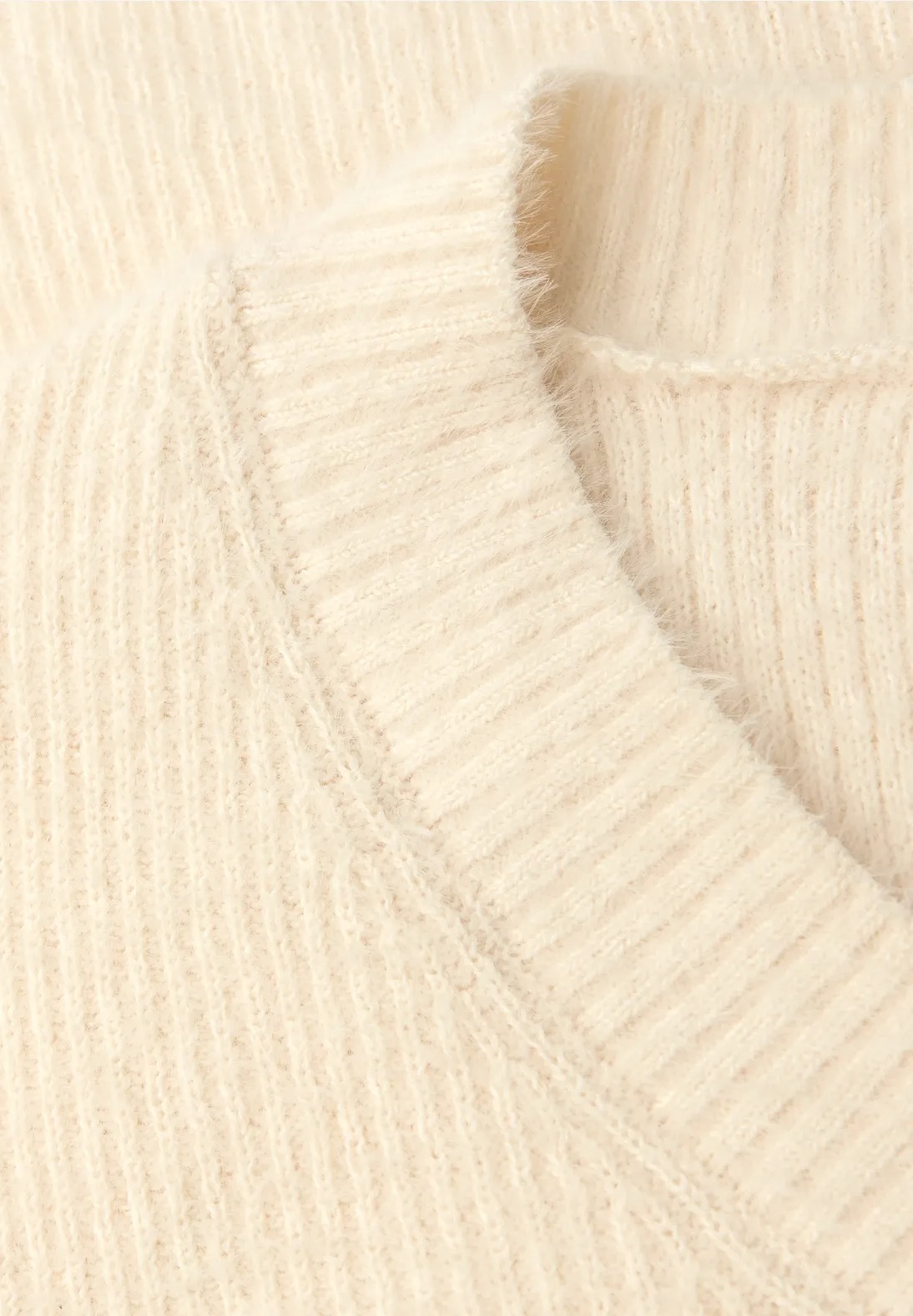 LTD QR Fluffy V-neck Sweater - Street One - 6
