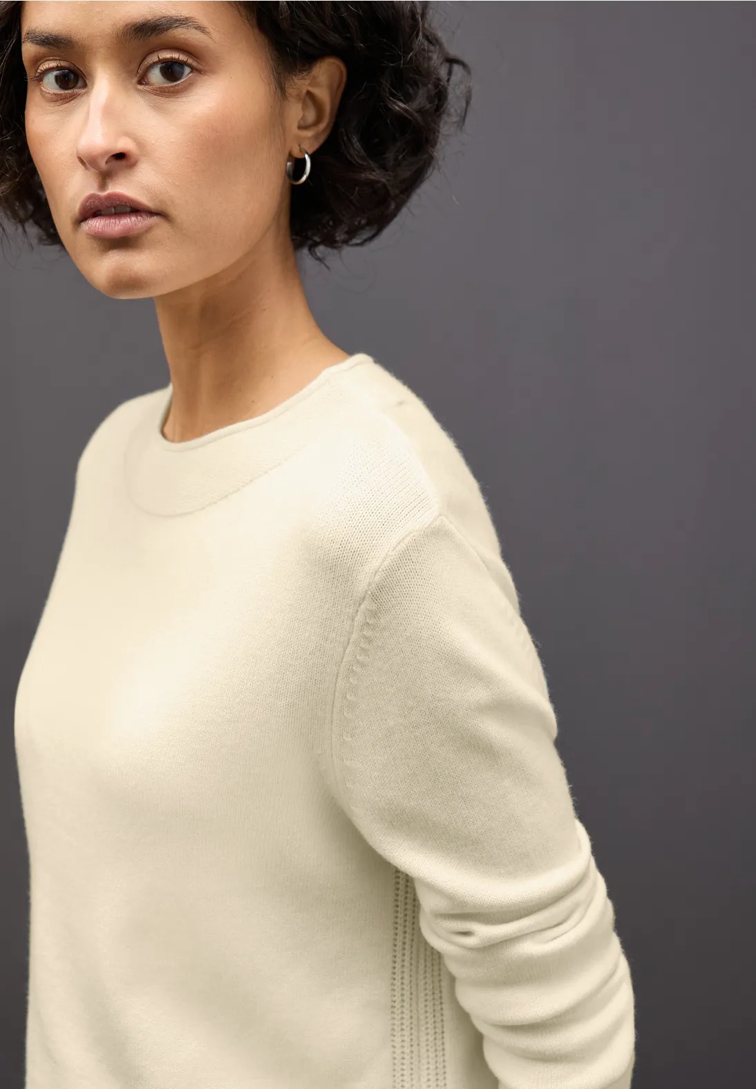 QR Rolled Edge Collar Sweater - Soft Beige - Street One