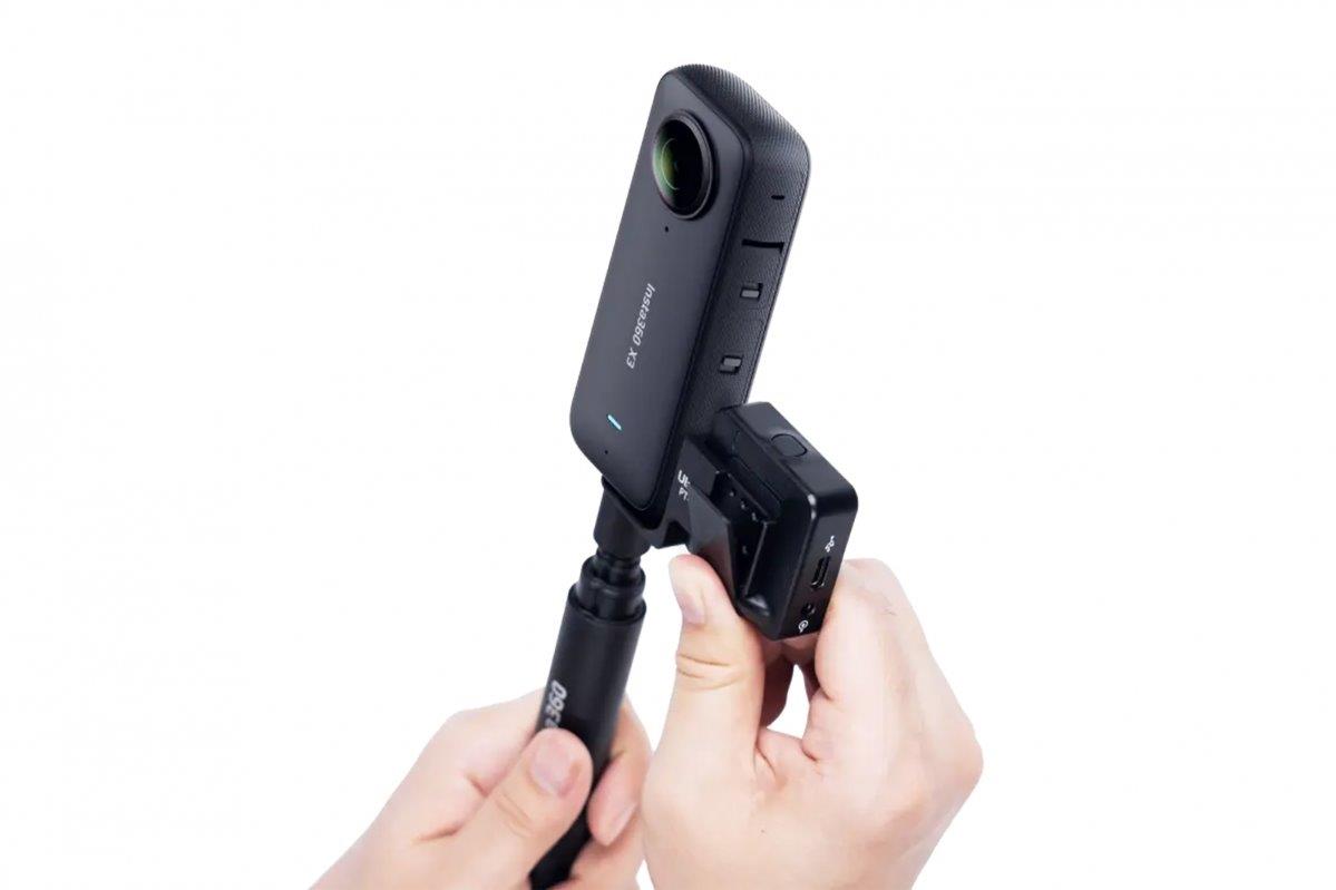 Insta360 - Invisible Mic Cold Shoe (For Rode Wireless Go) - 2
